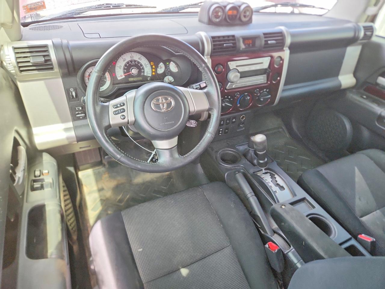 2007 Toyota Fj Cruiser Base Темно-бордовый vin: JTEBU11F570006484