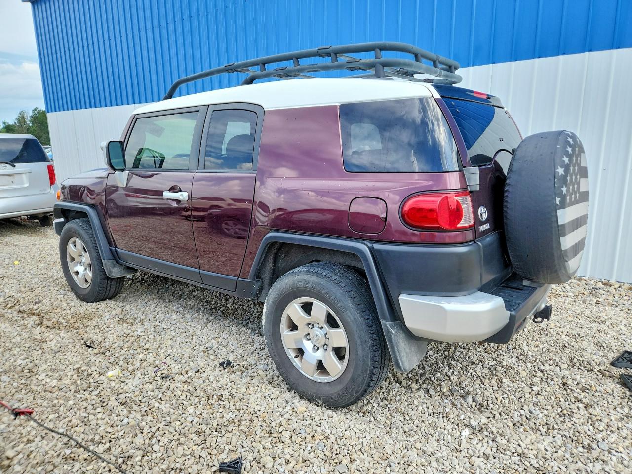 2007 Toyota Fj Cruiser Base Темно-бордовый vin: JTEBU11F570006484