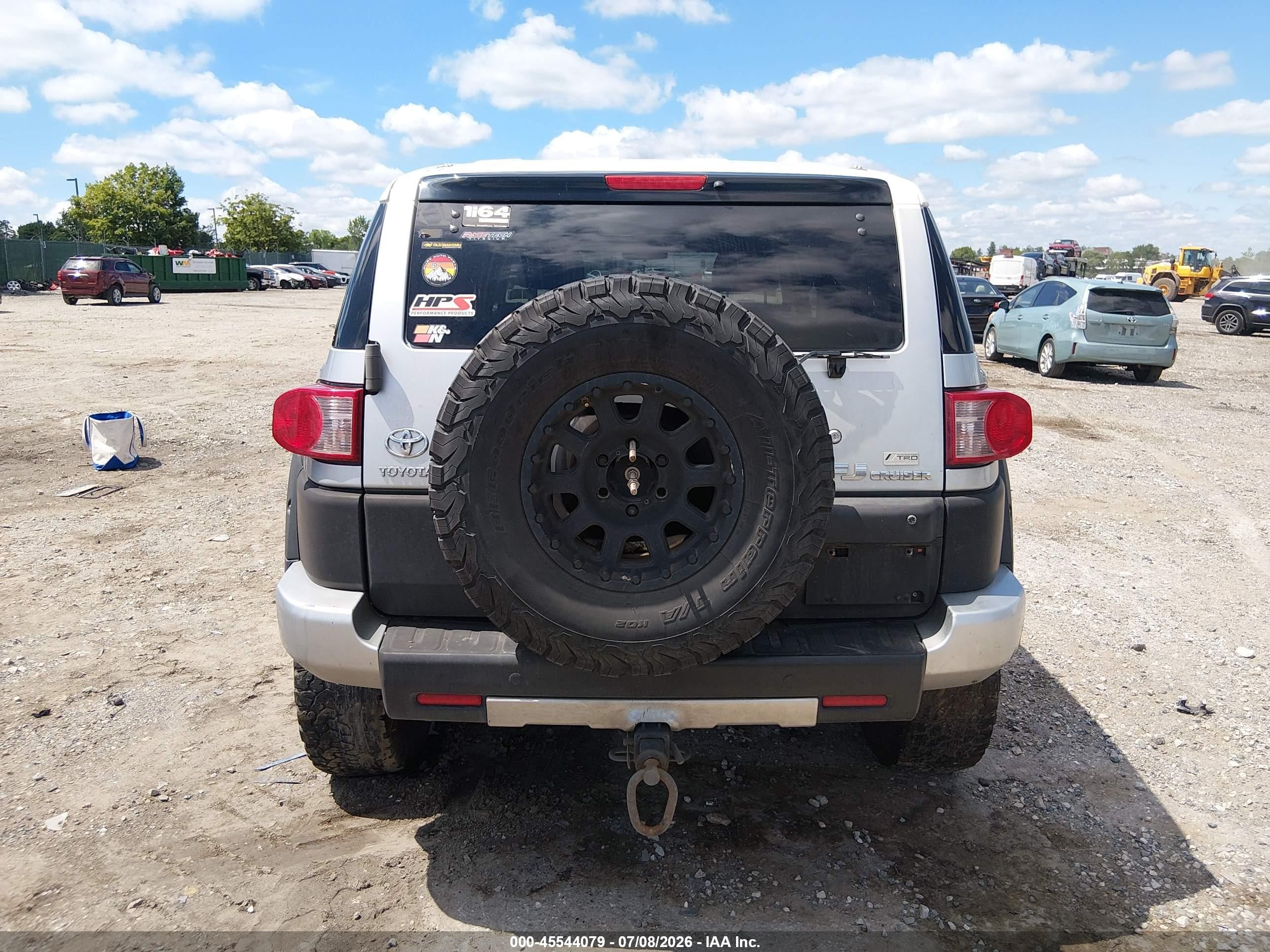 2007 Toyota Fj Cruiser   Silver vin: JTEBU11F570043664