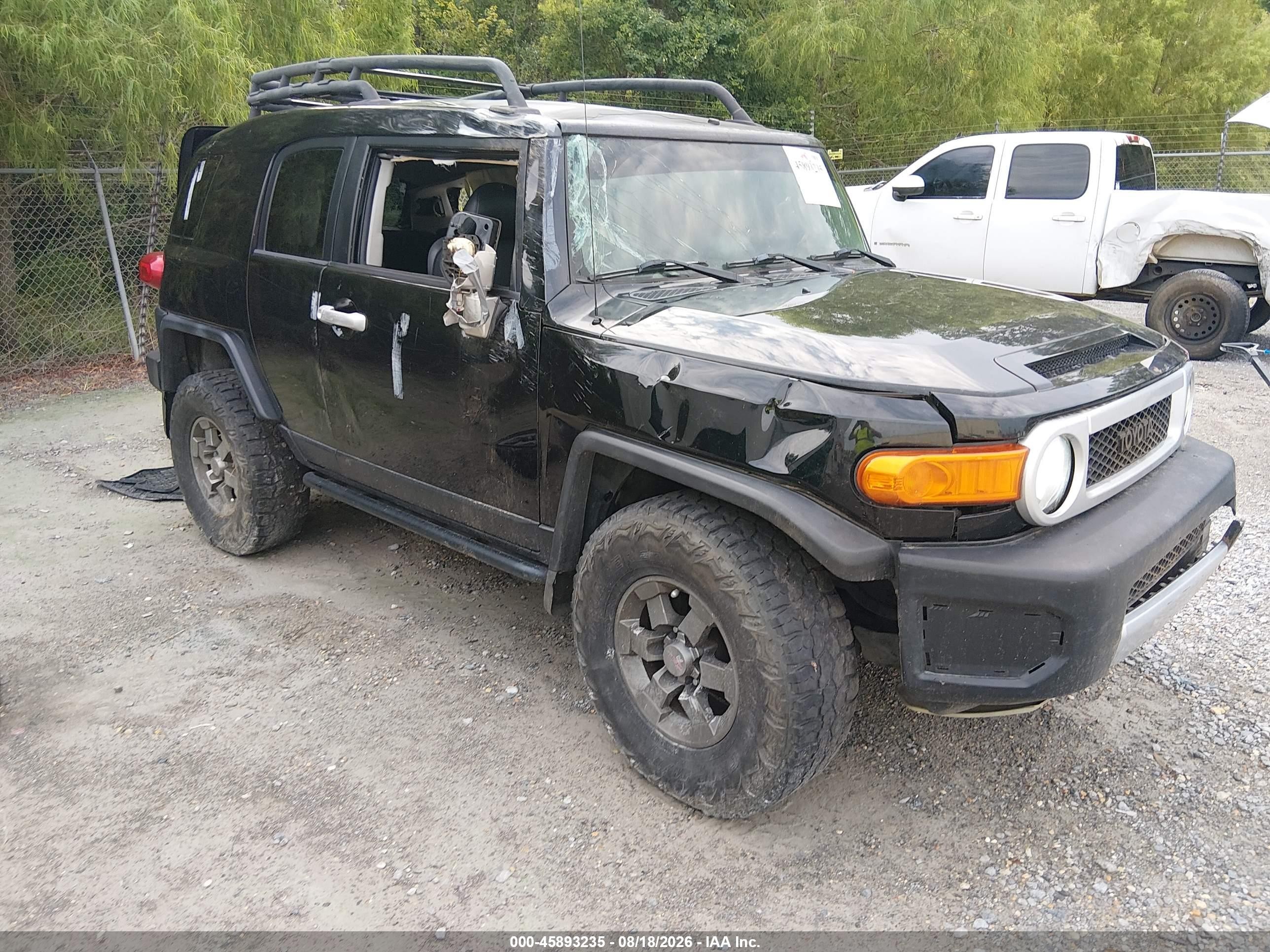 2007 Toyota Fj Cruiser   Black vin: JTEBU11F570055104