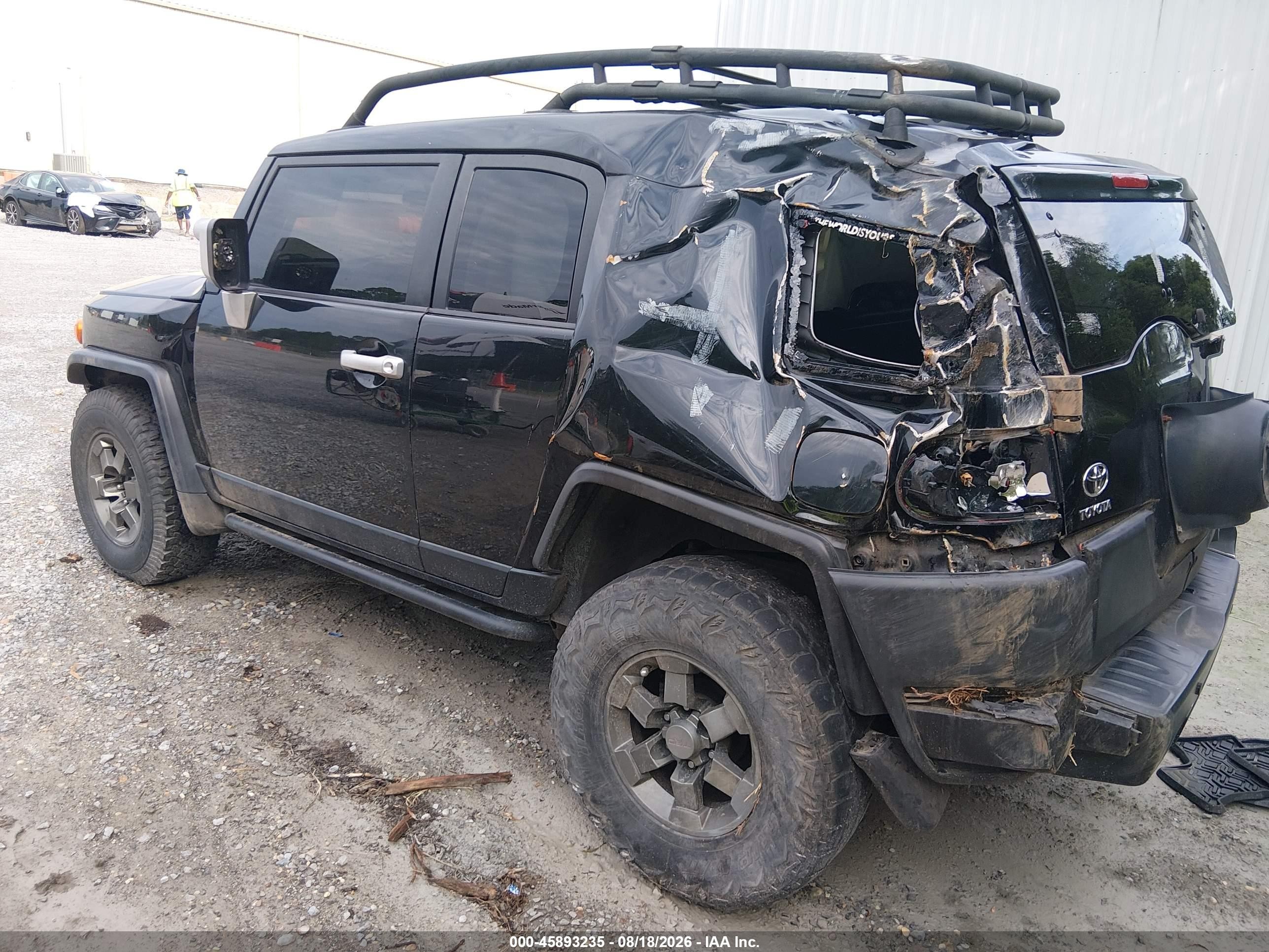 2007 Toyota Fj Cruiser   Black vin: JTEBU11F570055104