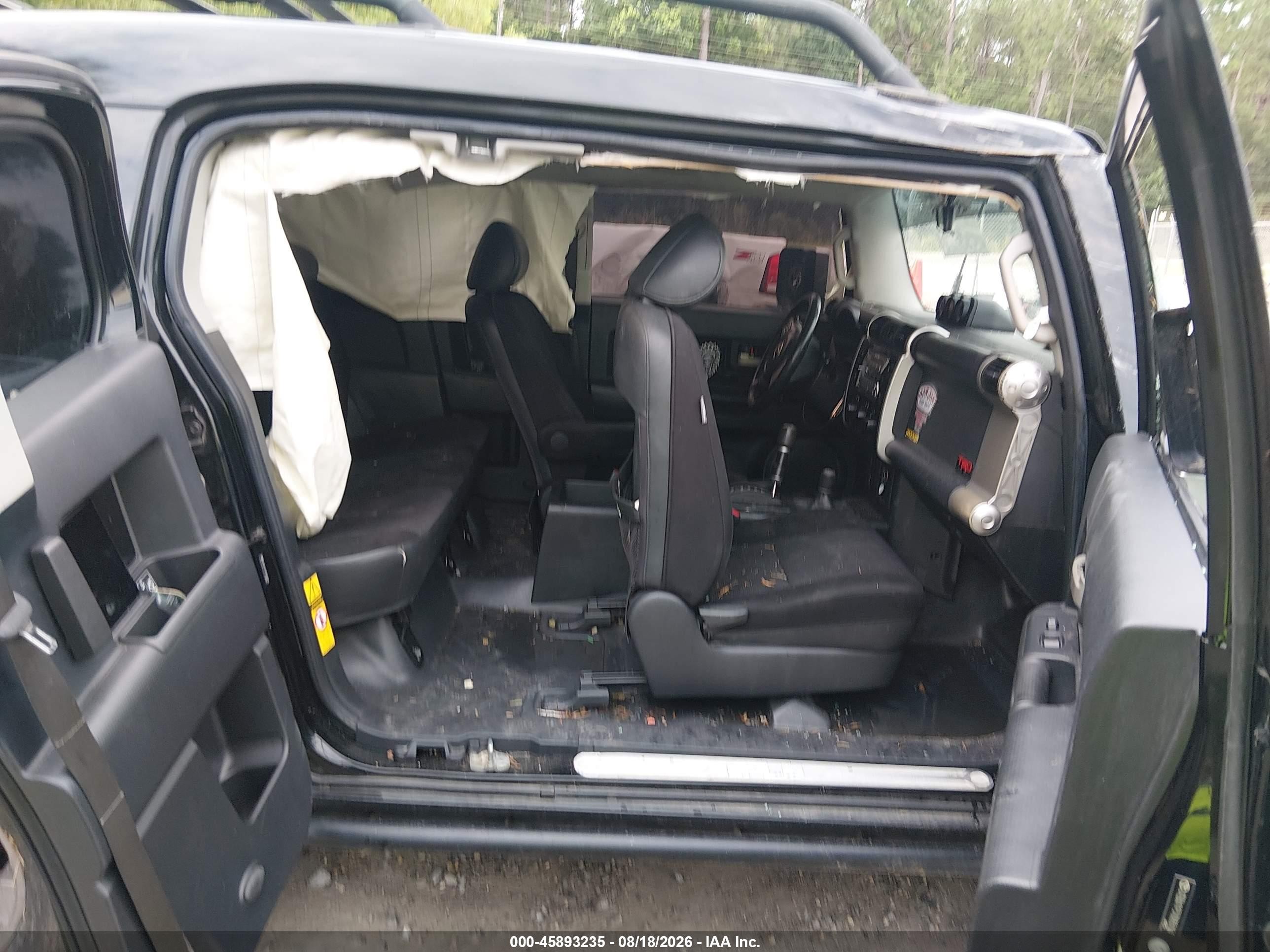2007 Toyota Fj Cruiser   Black vin: JTEBU11F570055104