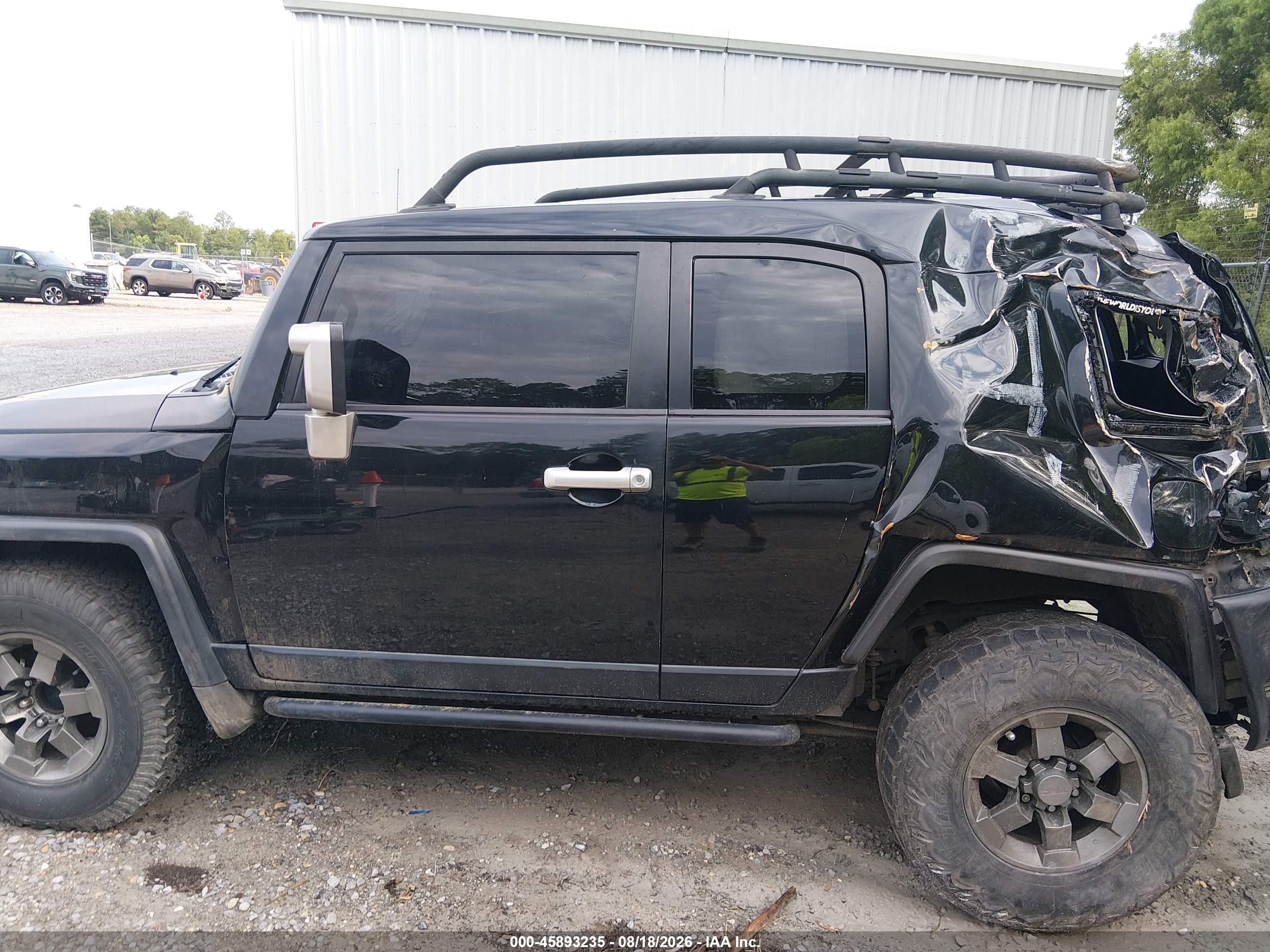 2007 Toyota Fj Cruiser   Black vin: JTEBU11F570055104