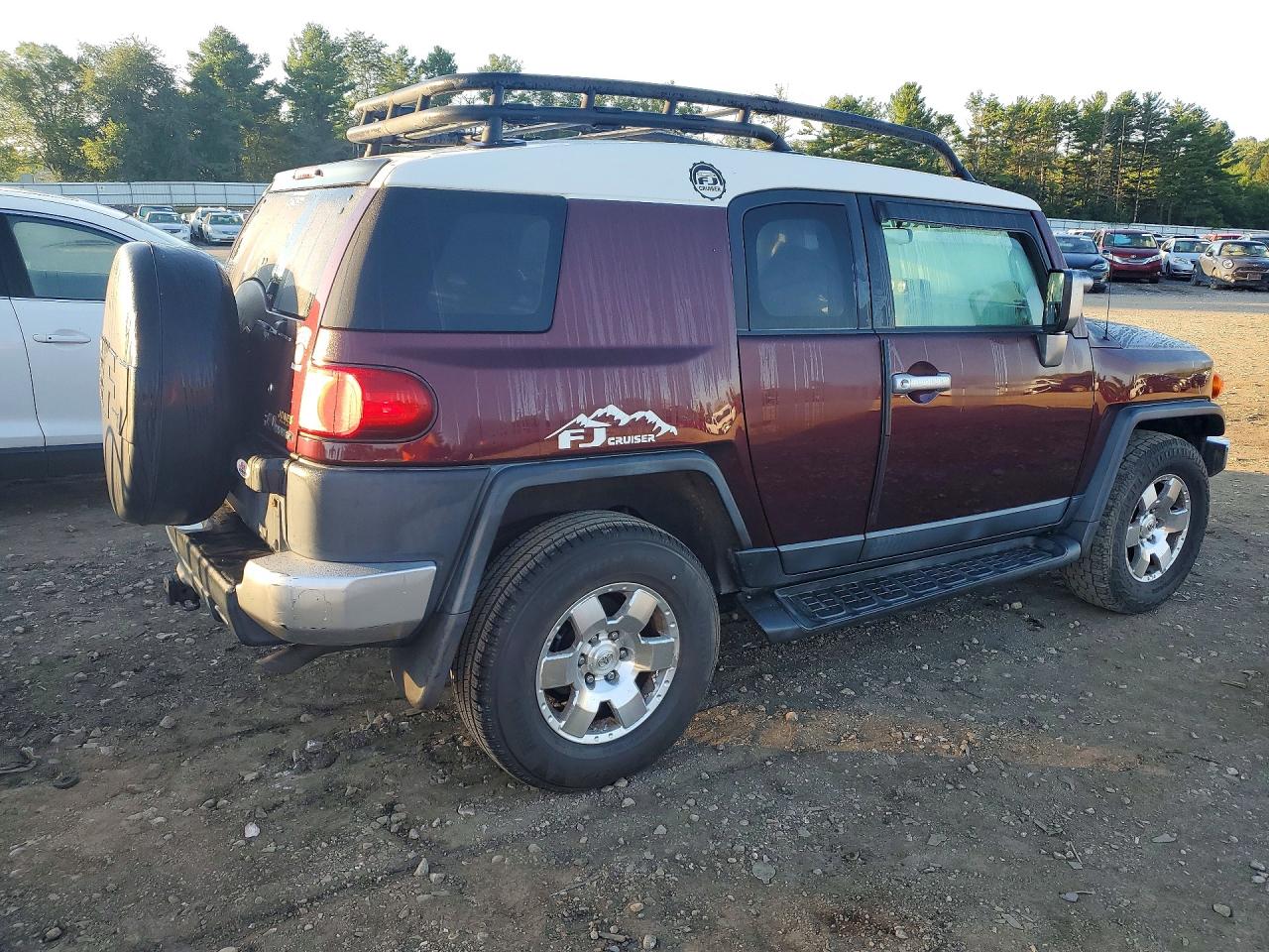 2007 Toyota Fj Cruiser Base Maroon vin: JTEBU11F570061209