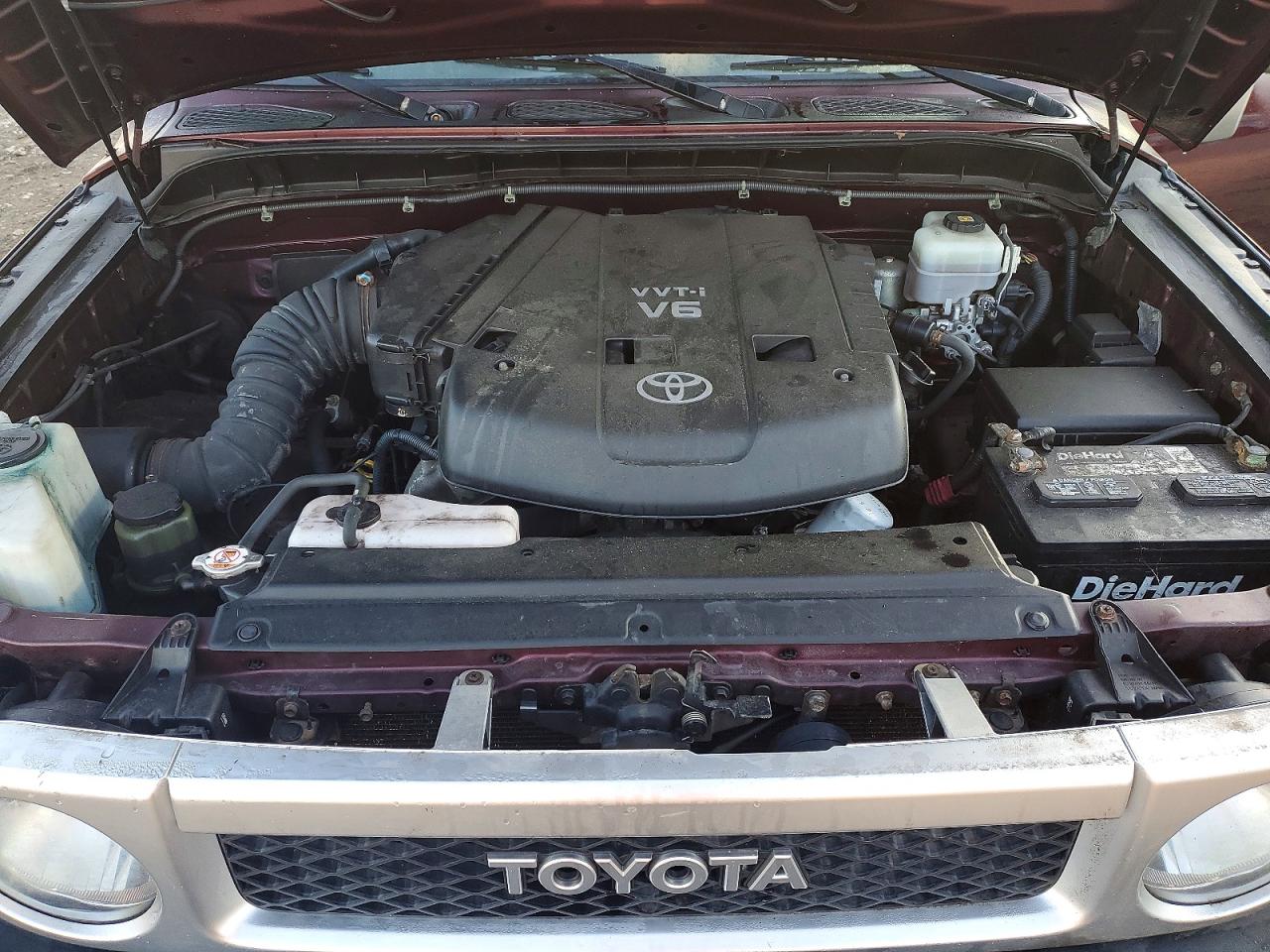 2007 Toyota Fj Cruiser Base Maroon vin: JTEBU11F570061209