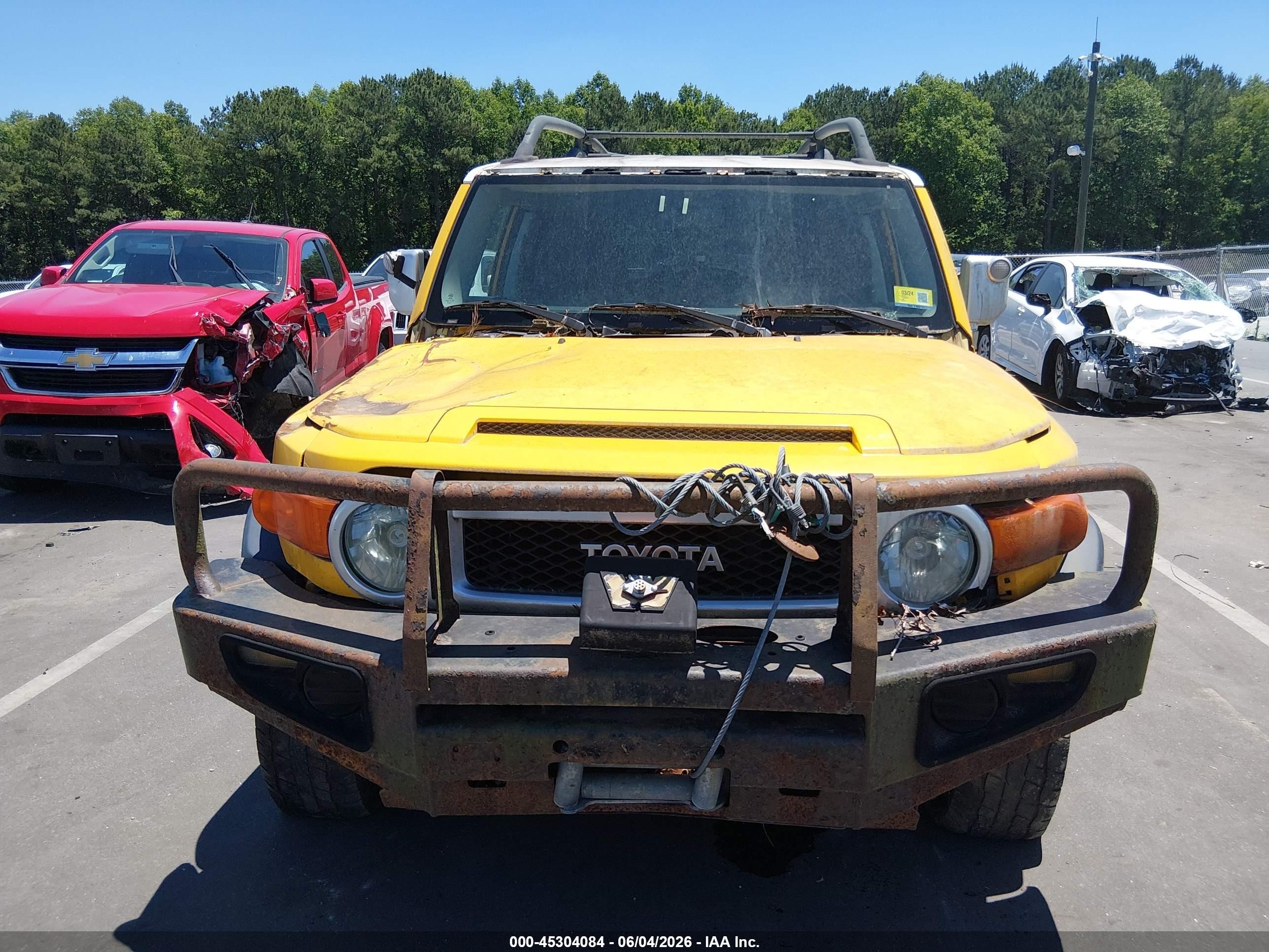 2007 Toyota Fj Cruiser   Желтый vin: JTEBU11F570067527