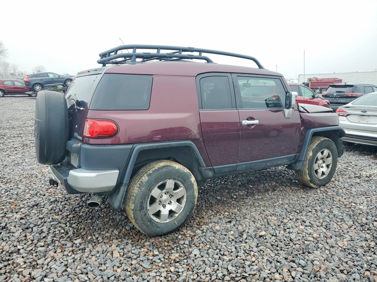 2007 Toyota Fj Cruiser Base Maroon vin: JTEBU11F570078060