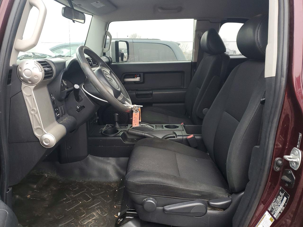 2007 Toyota Fj Cruiser Base Maroon vin: JTEBU11F570078060