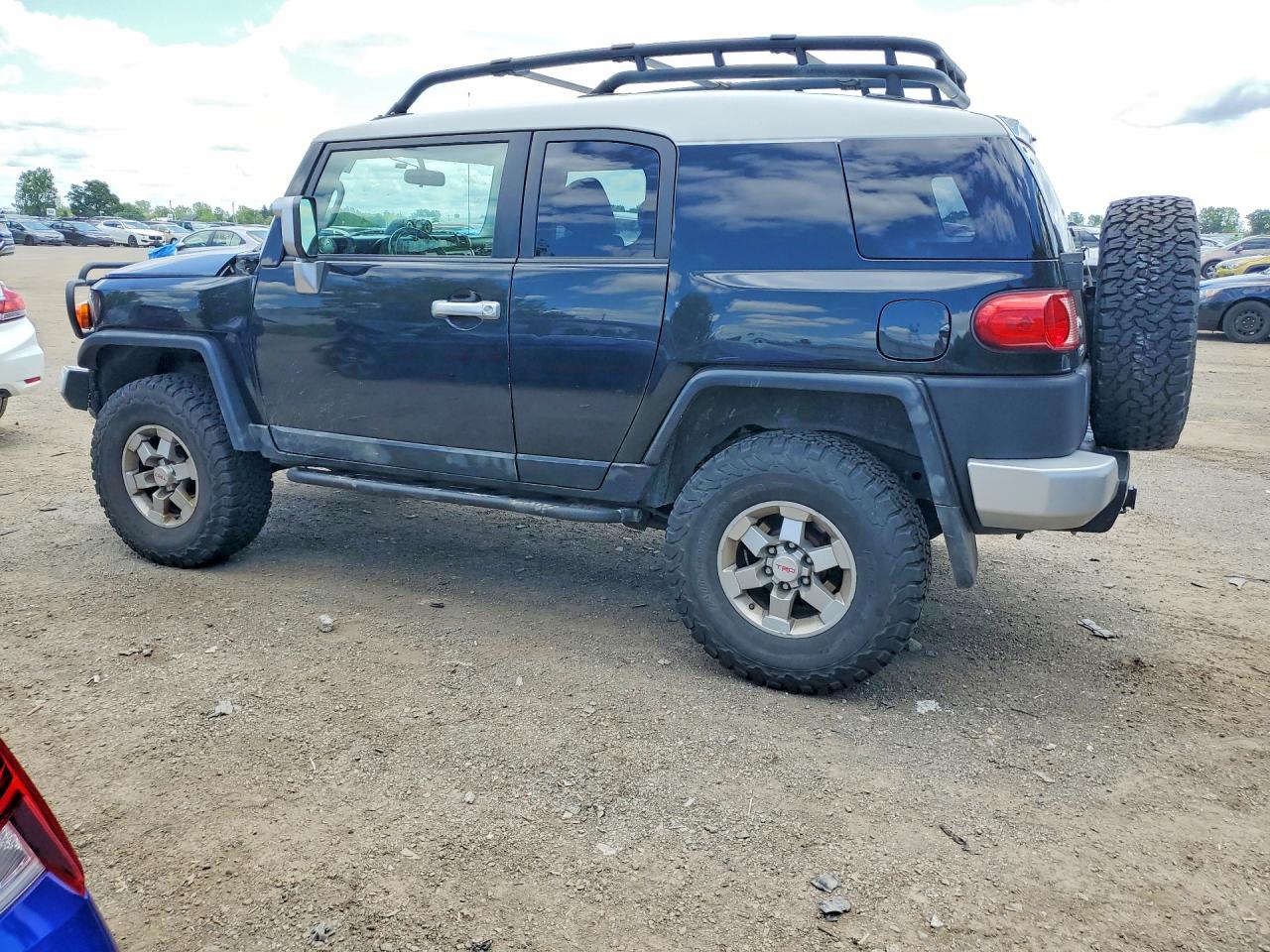 2007 Toyota Fj Cruiser Base Черный vin: JTEBU11F570091732