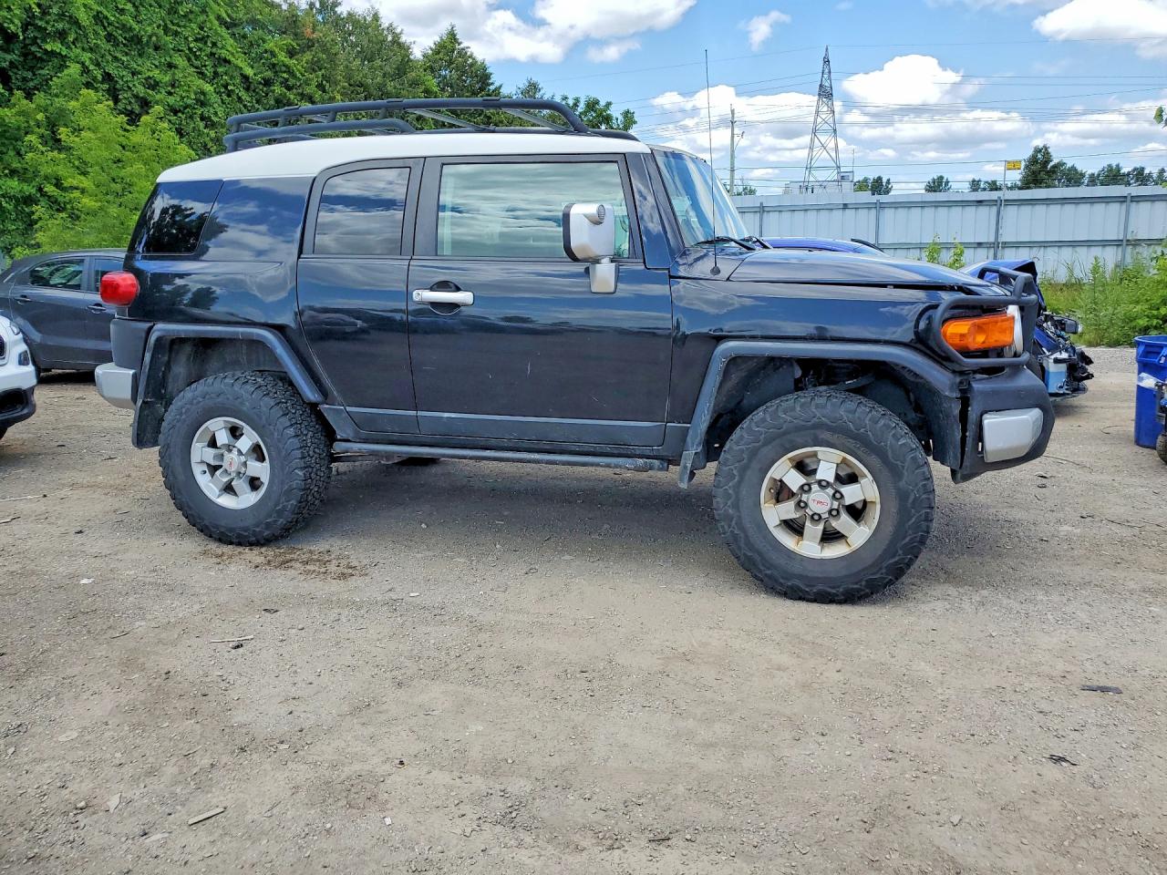 2007 Toyota Fj Cruiser Base Черный vin: JTEBU11F570091732
