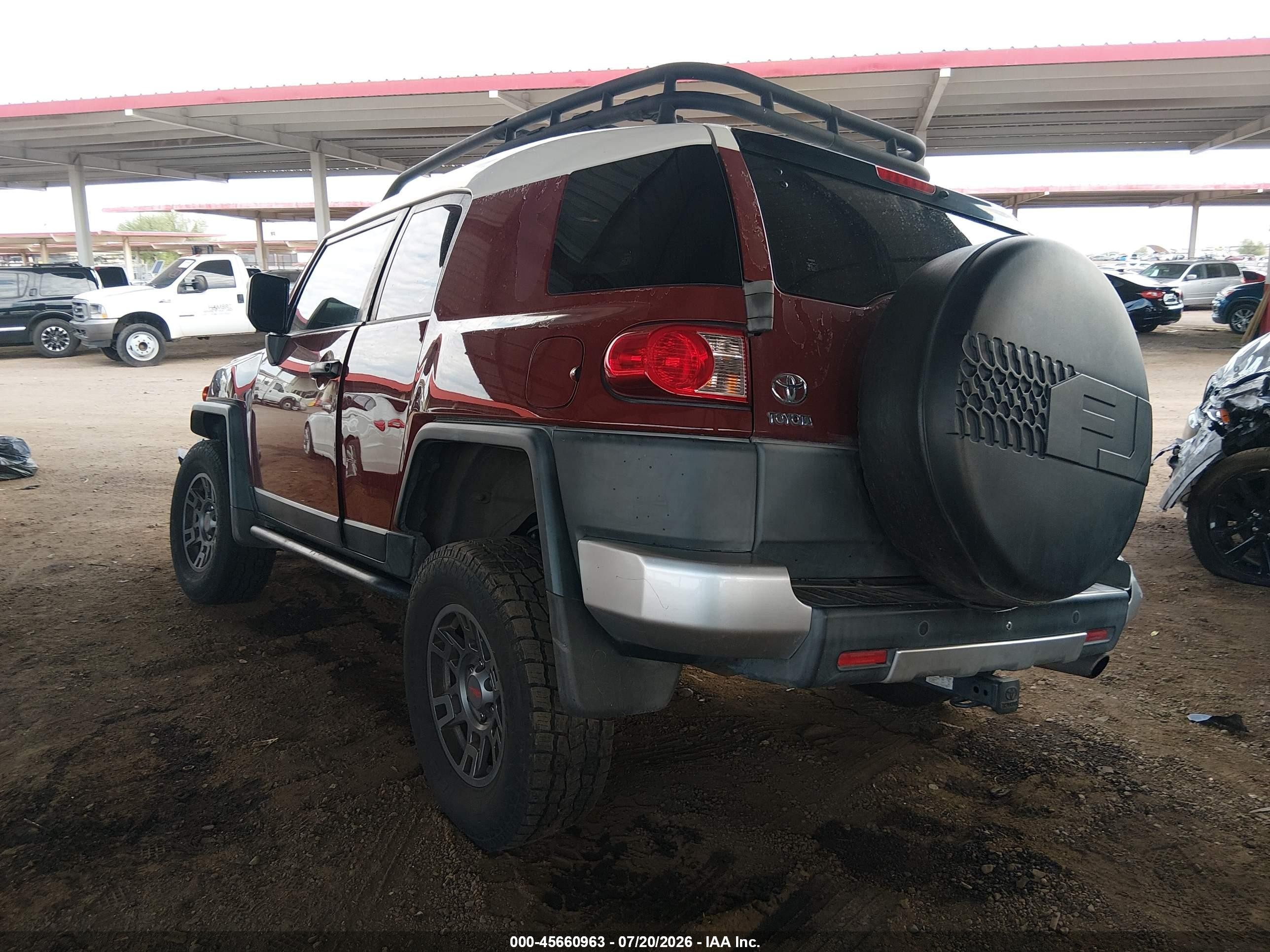 2008 Toyota Fj Cruiser   Maroon vin: JTEBU11F58K022853