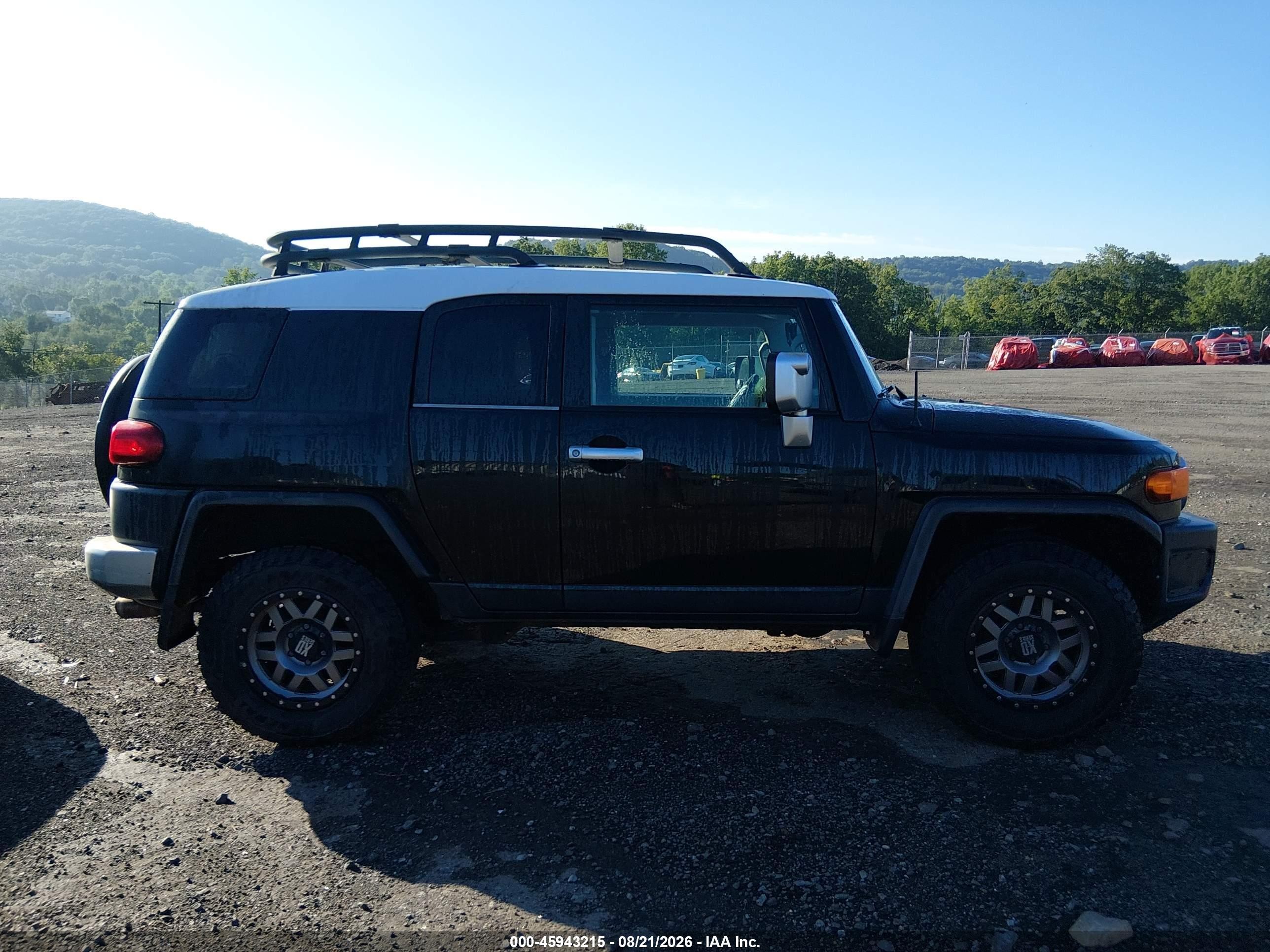 2007 Toyota Fj Cruiser   Black vin: JTEBU11F670020264
