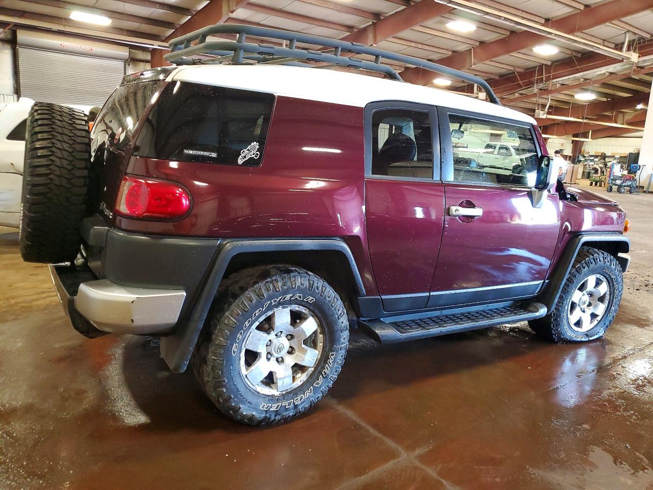 2007 Toyota Fj Cruiser Base Burgundy vin: JTEBU11F670067472