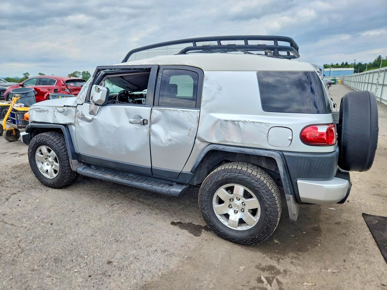 2007 Toyota Fj Cruiser Base Silver vin: JTEBU11F670073045