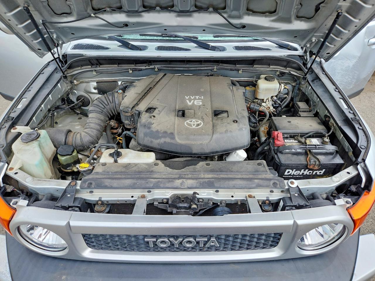 2007 Toyota Fj Cruiser Base Silver vin: JTEBU11F670073045