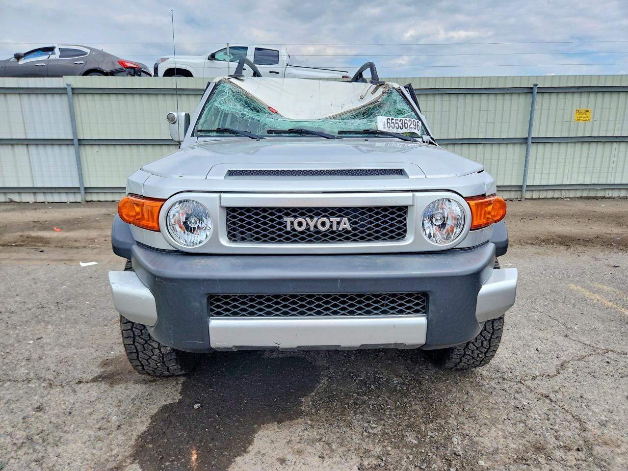 2007 Toyota Fj Cruiser Base Silver vin: JTEBU11F670073045