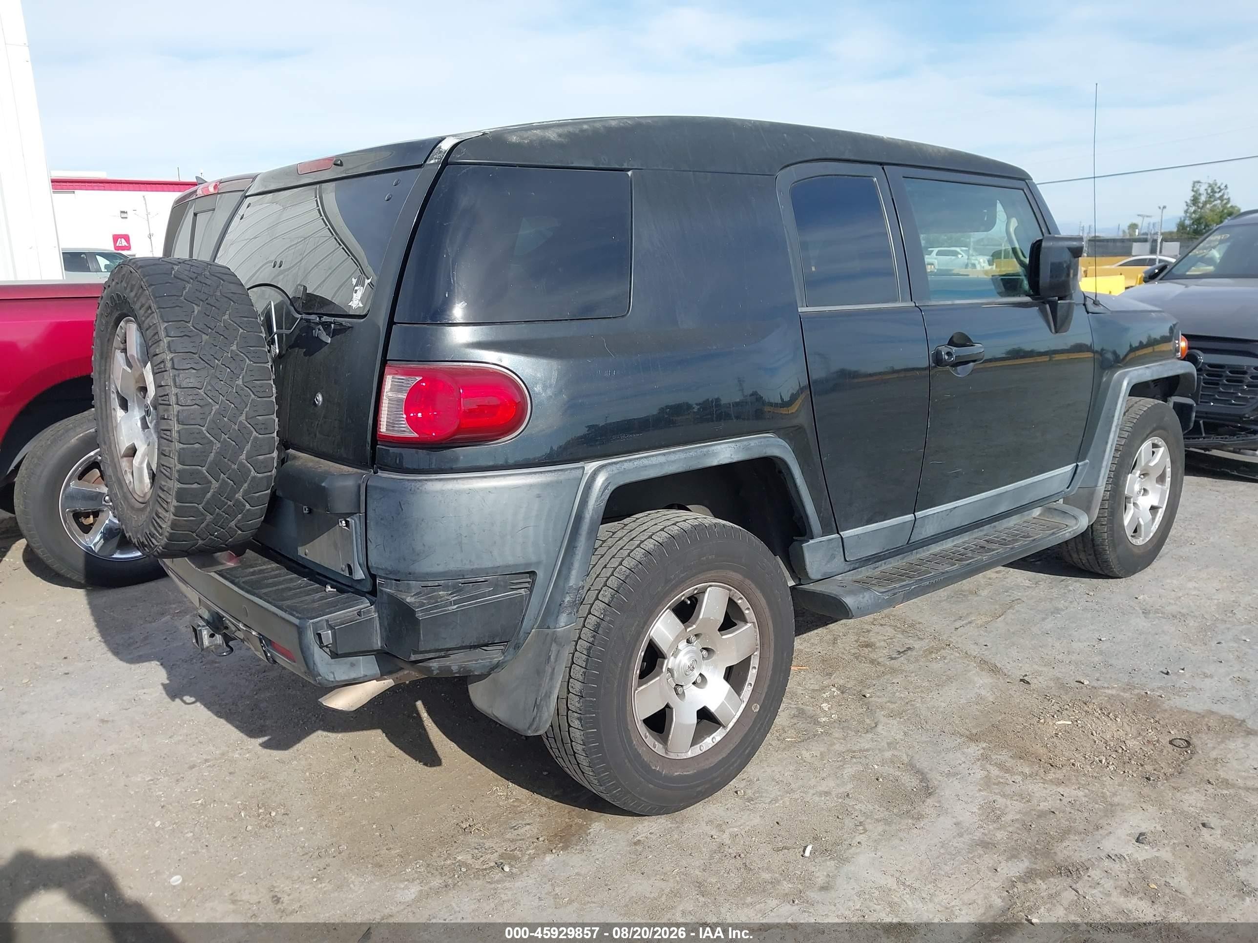 2007 Toyota Fj Cruiser   Black vin: JTEBU11F670087947