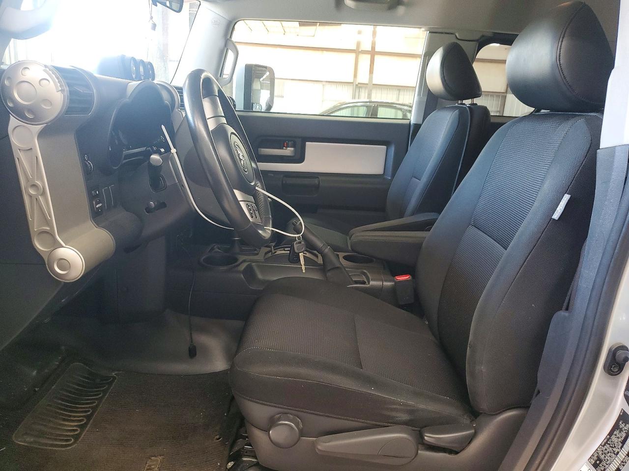 2007 Toyota Fj Cruiser Base Silver vin: JTEBU11F670096521