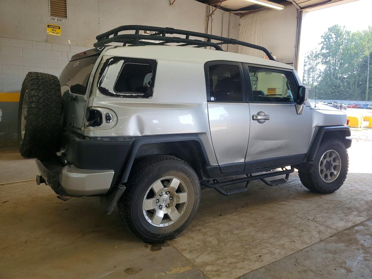 2007 Toyota Fj Cruiser Base Silver vin: JTEBU11F670096521
