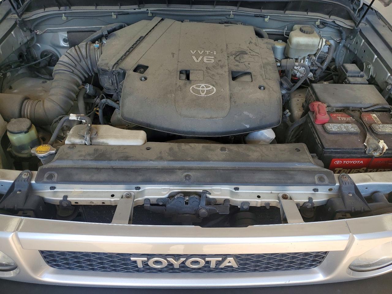 2007 Toyota Fj Cruiser Base Silver vin: JTEBU11F670096521