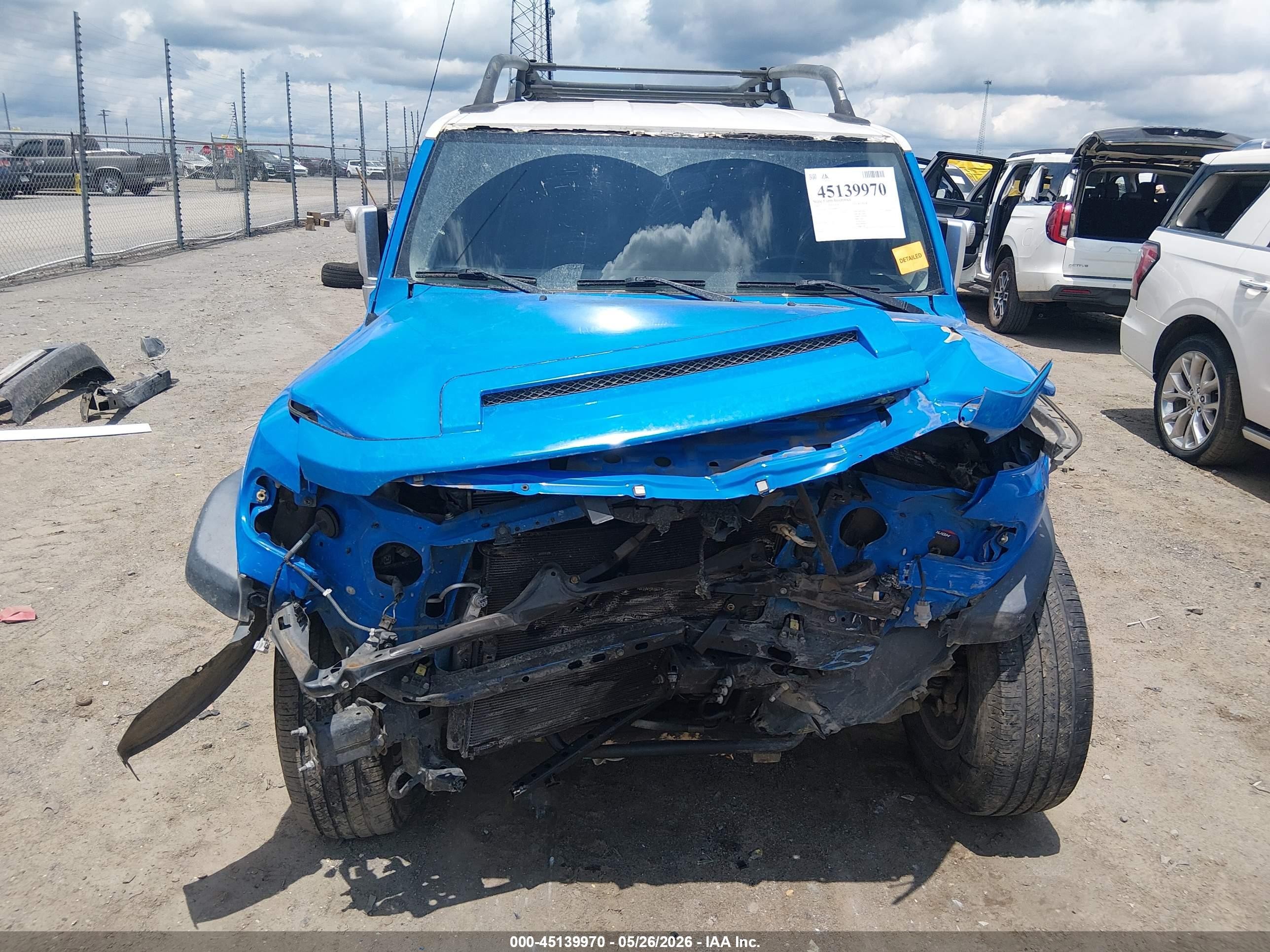 2007 Toyota Fj Cruiser   Blue vin: JTEBU11F670098897