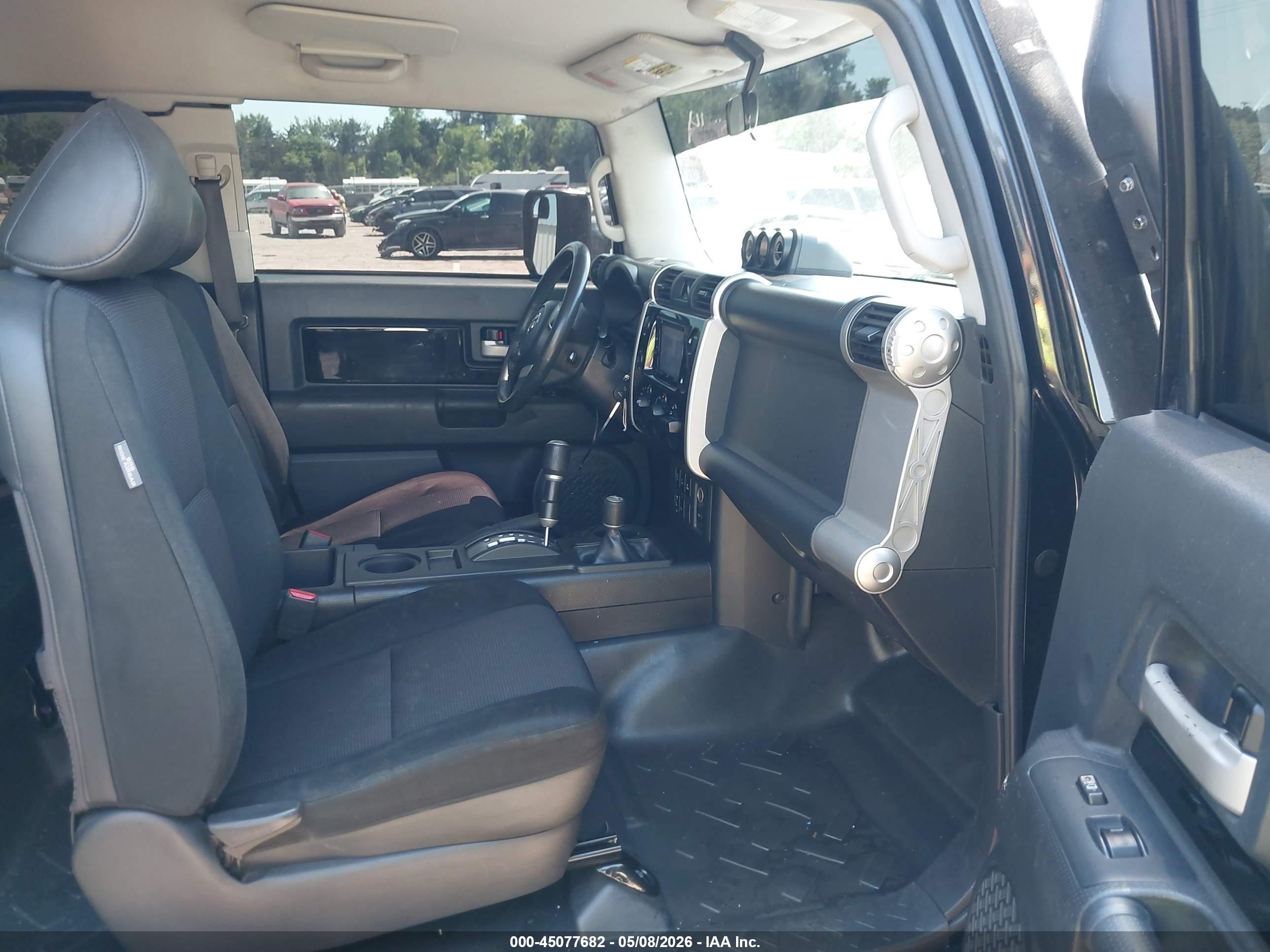 2008 Toyota Fj Cruiser   Black vin: JTEBU11F680104604