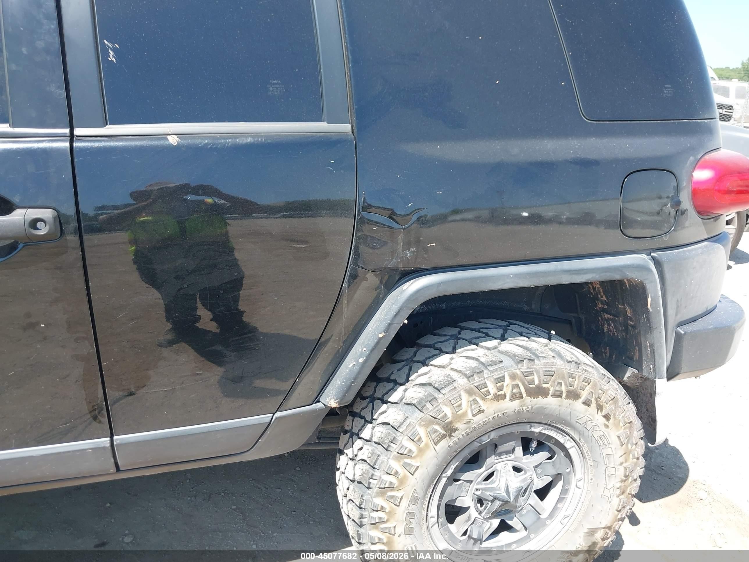 2008 Toyota Fj Cruiser   Black vin: JTEBU11F680104604