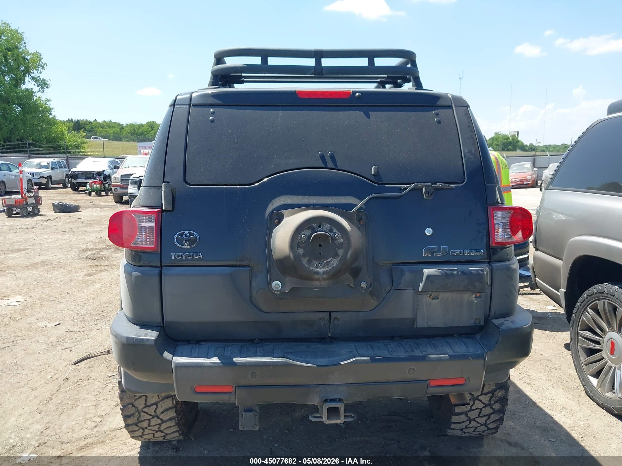 2008 Toyota Fj Cruiser   Black vin: JTEBU11F680104604