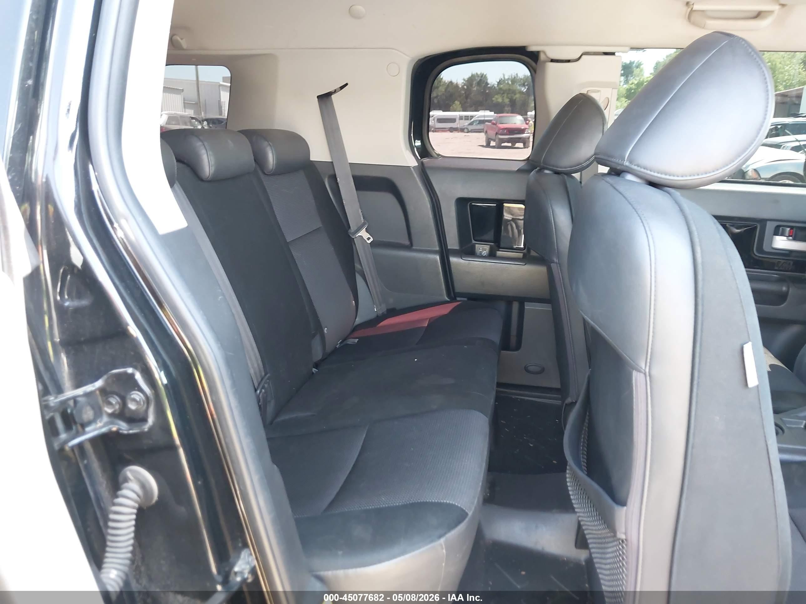 2008 Toyota Fj Cruiser   Black vin: JTEBU11F680104604