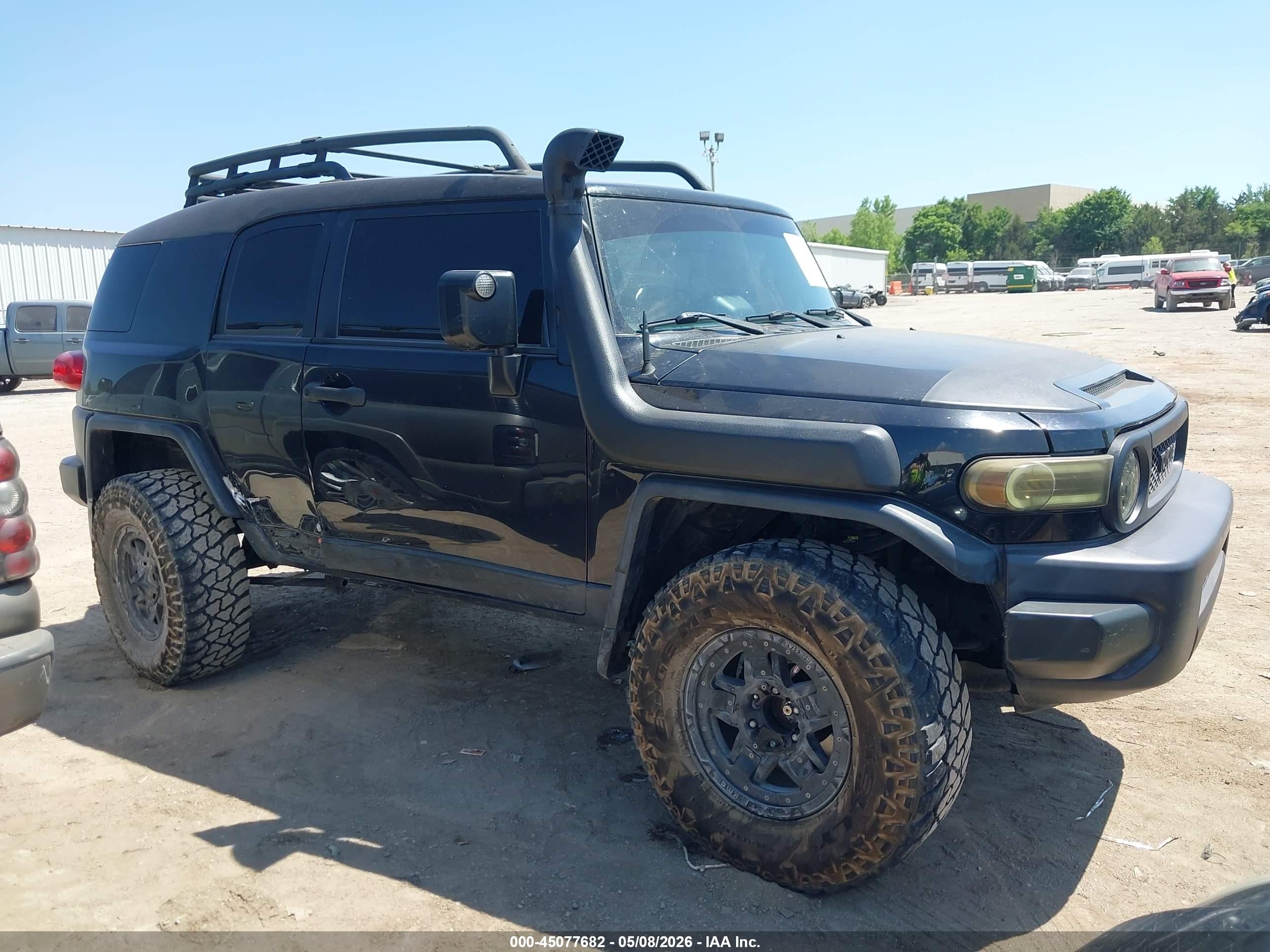 2008 Toyota Fj Cruiser   Black vin: JTEBU11F680104604
