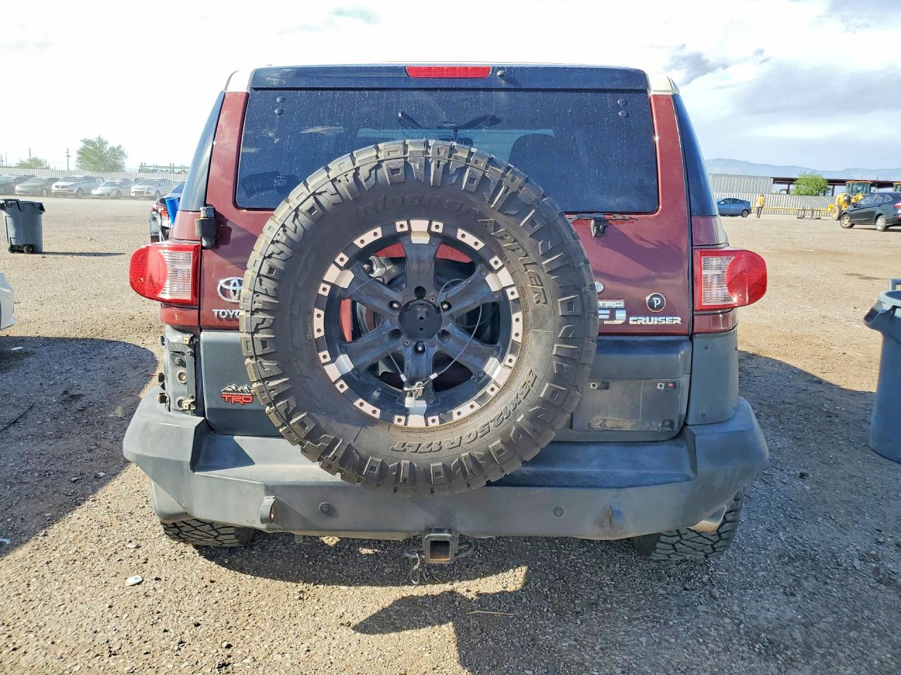 2008 Toyota Fj Cruiser Base Burgundy vin: JTEBU11F68K004572