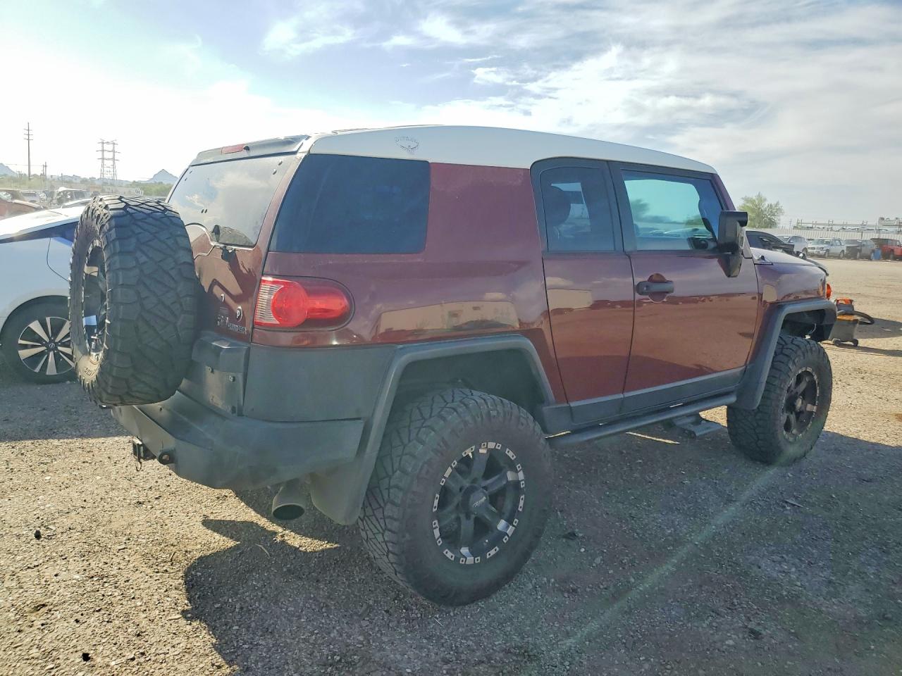 2008 Toyota Fj Cruiser Base Burgundy vin: JTEBU11F68K004572