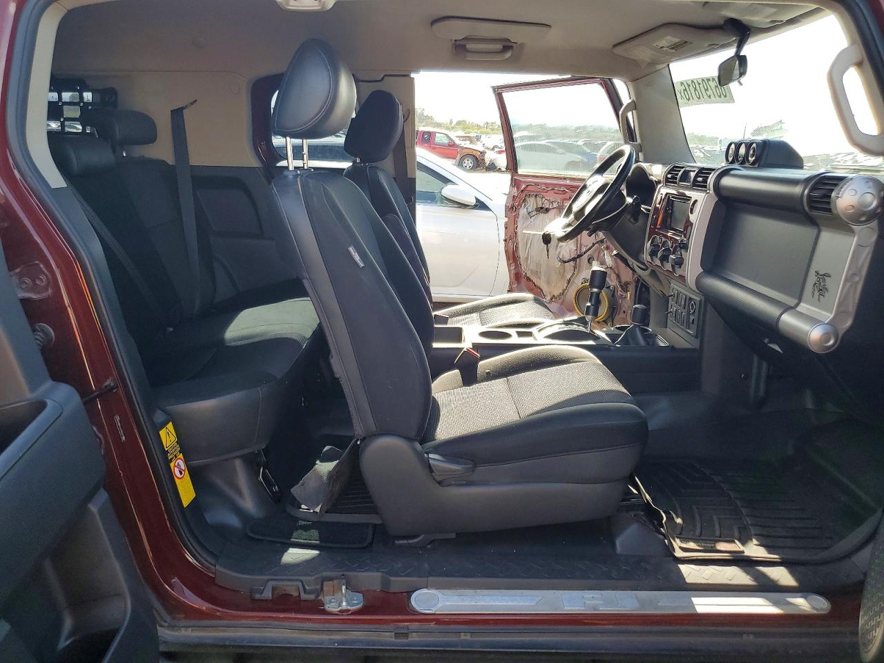 2008 Toyota Fj Cruiser Base Burgundy vin: JTEBU11F68K004572