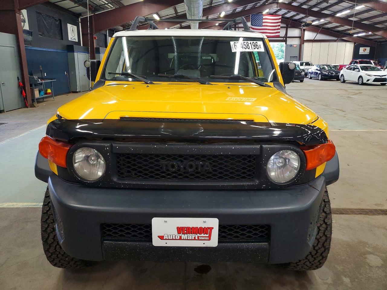 2008 Toyota Fj Cruiser Base Yellow vin: JTEBU11F68K014177