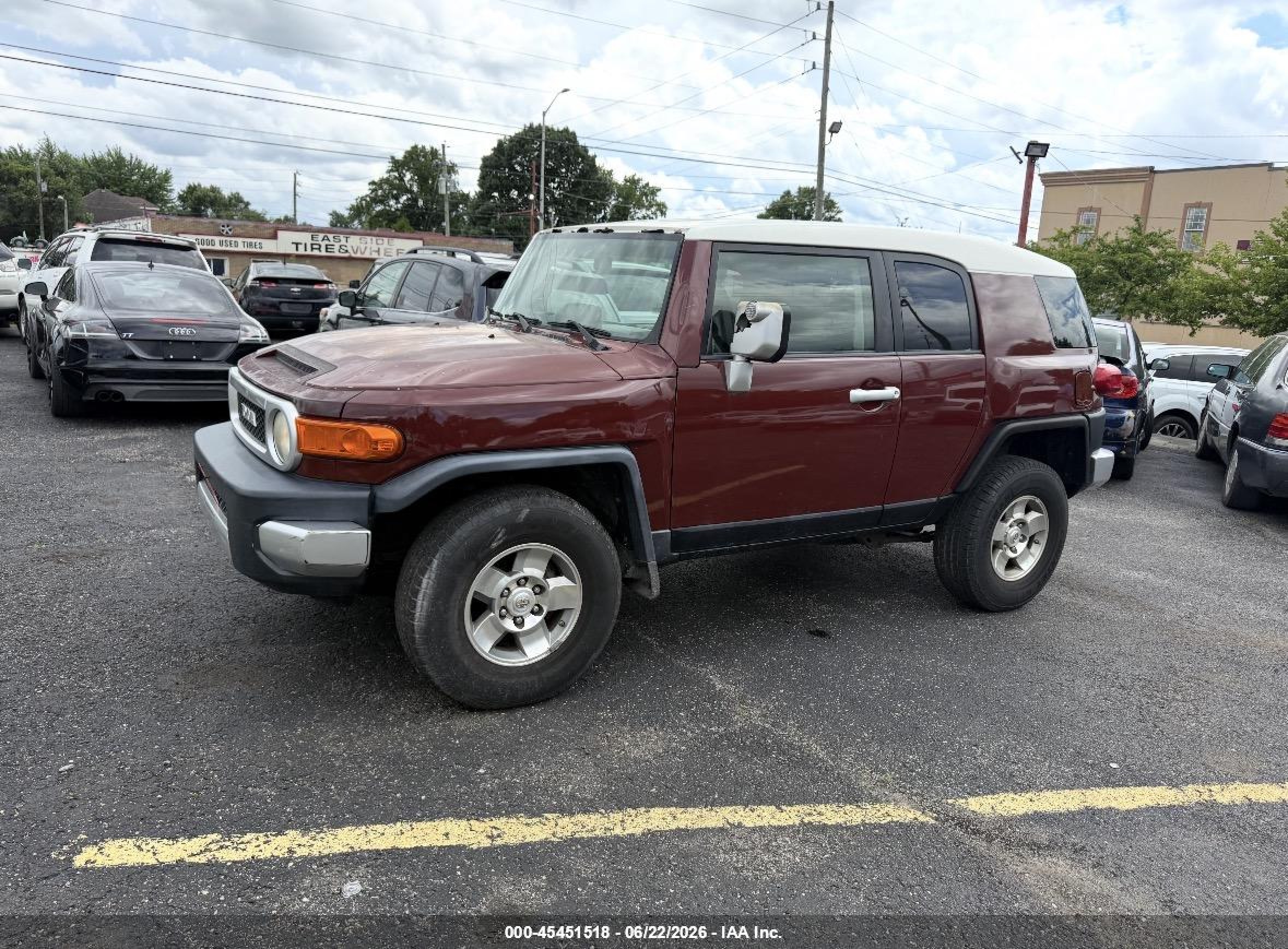 2008 Toyota Fj Cruiser   vin: JTEBU11F68K030590