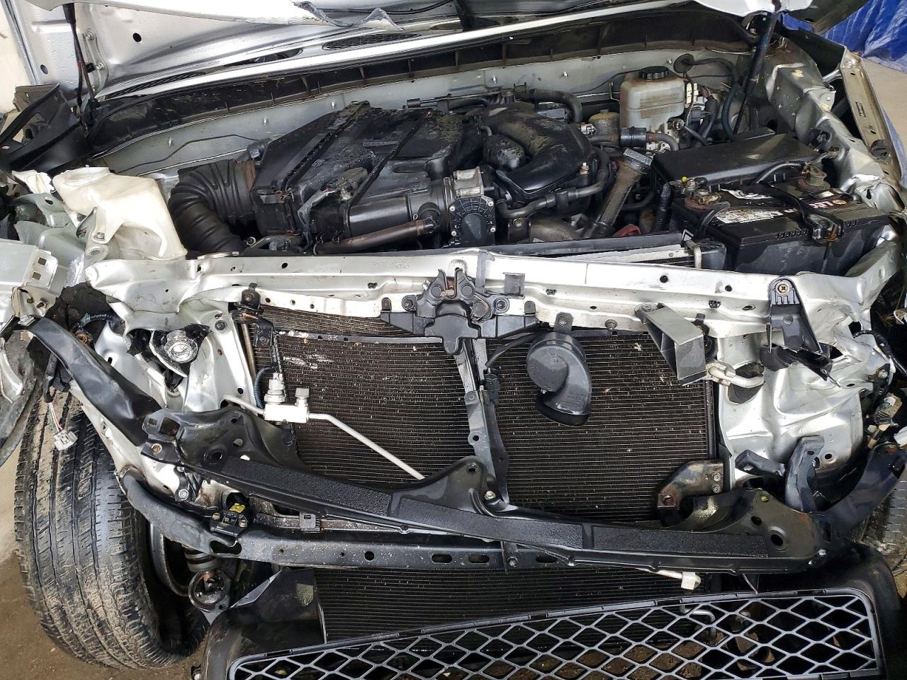 2008 Toyota Fj Cruiser Base Серебряный vin: JTEBU11F68K037992