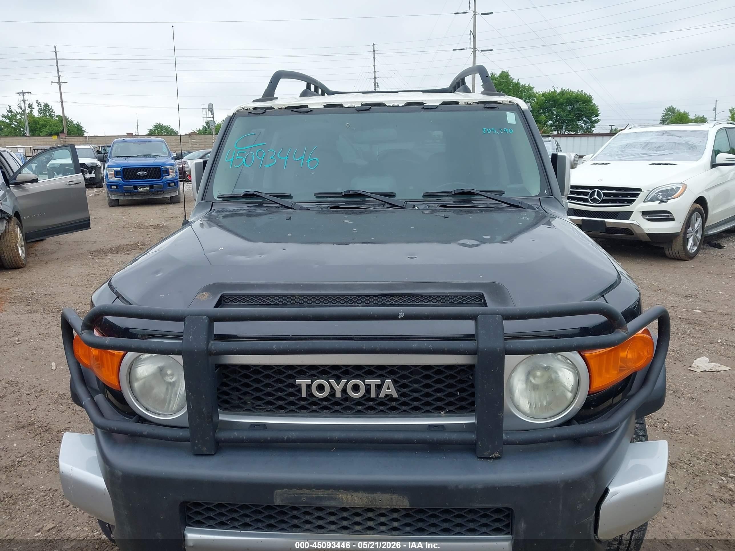 2008 Toyota Fj Cruiser   Black vin: JTEBU11F68K046725