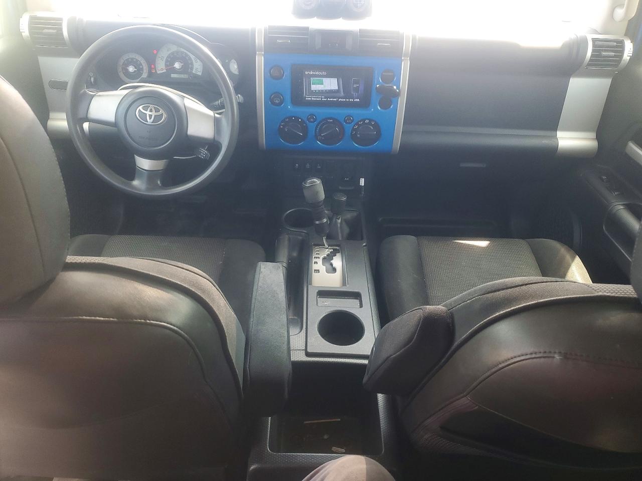 2009 Toyota Fj Cruiser Base Blue vin: JTEBU11F69K067821