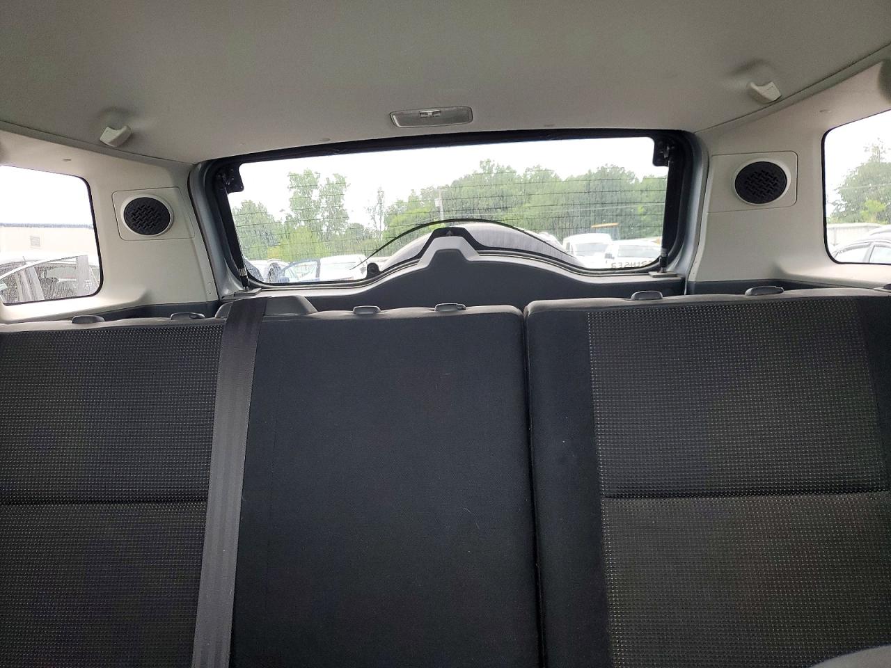 2007 Toyota Fj Cruiser Base Silver vin: JTEBU11F770012013