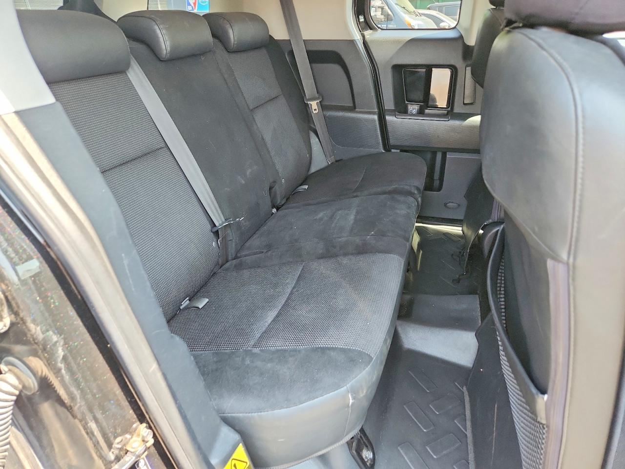 2007 Toyota Fj Cruiser Base Black vin: JTEBU11F770017843