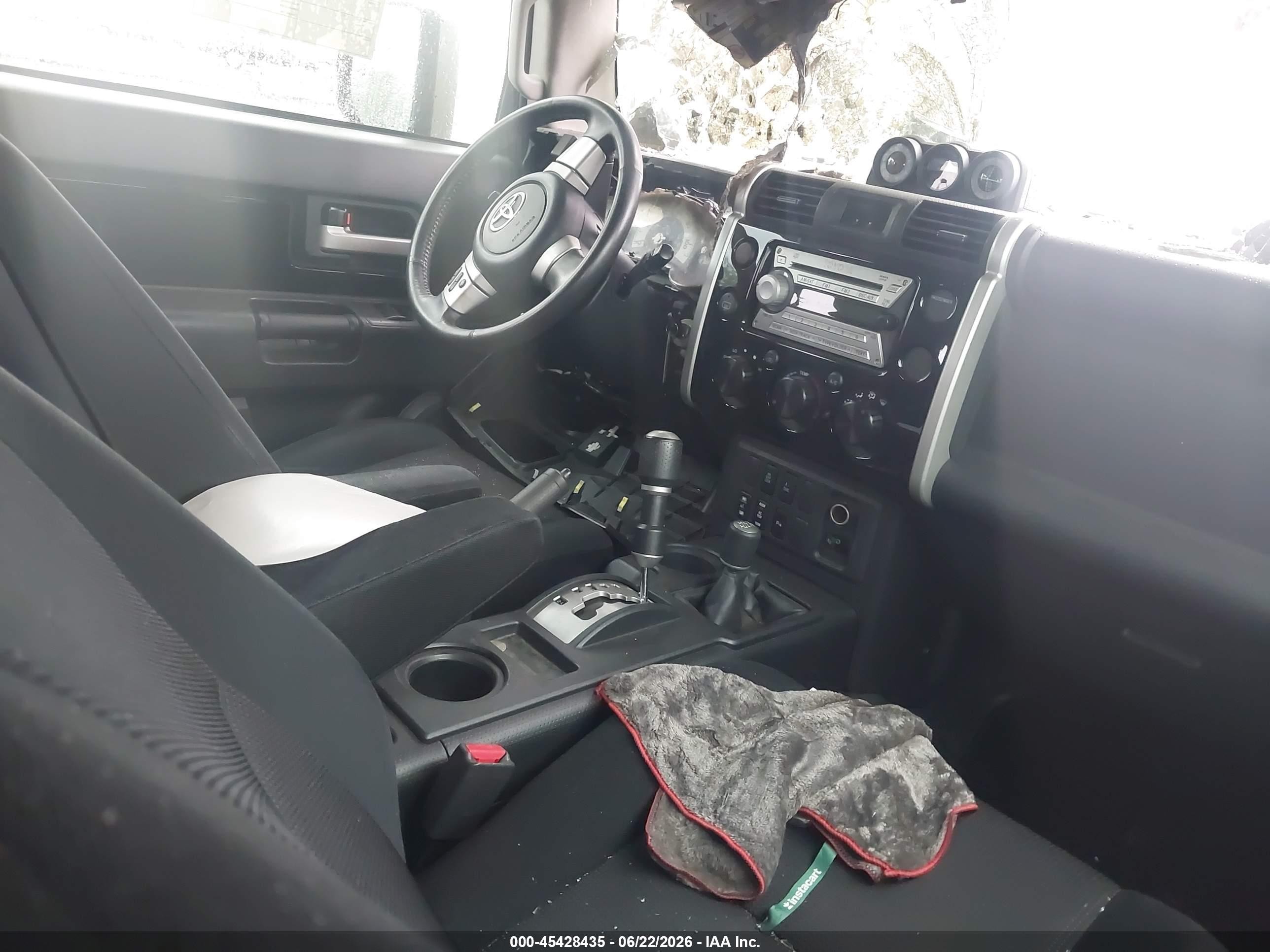 2007 Toyota Fj Cruiser   Black vin: JTEBU11F770018720