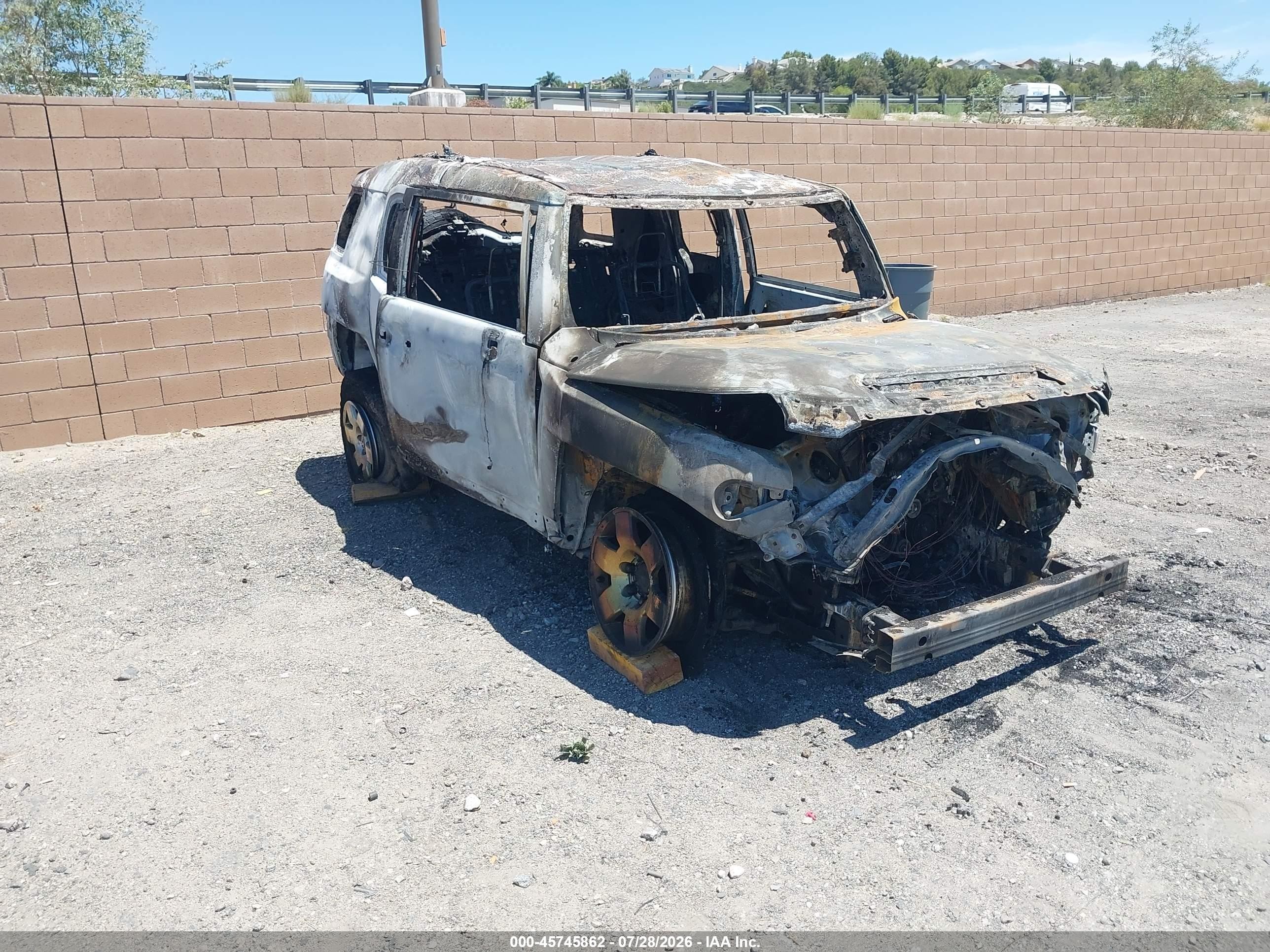2007 Toyota Fj Cruiser   Black vin: JTEBU11F770101077