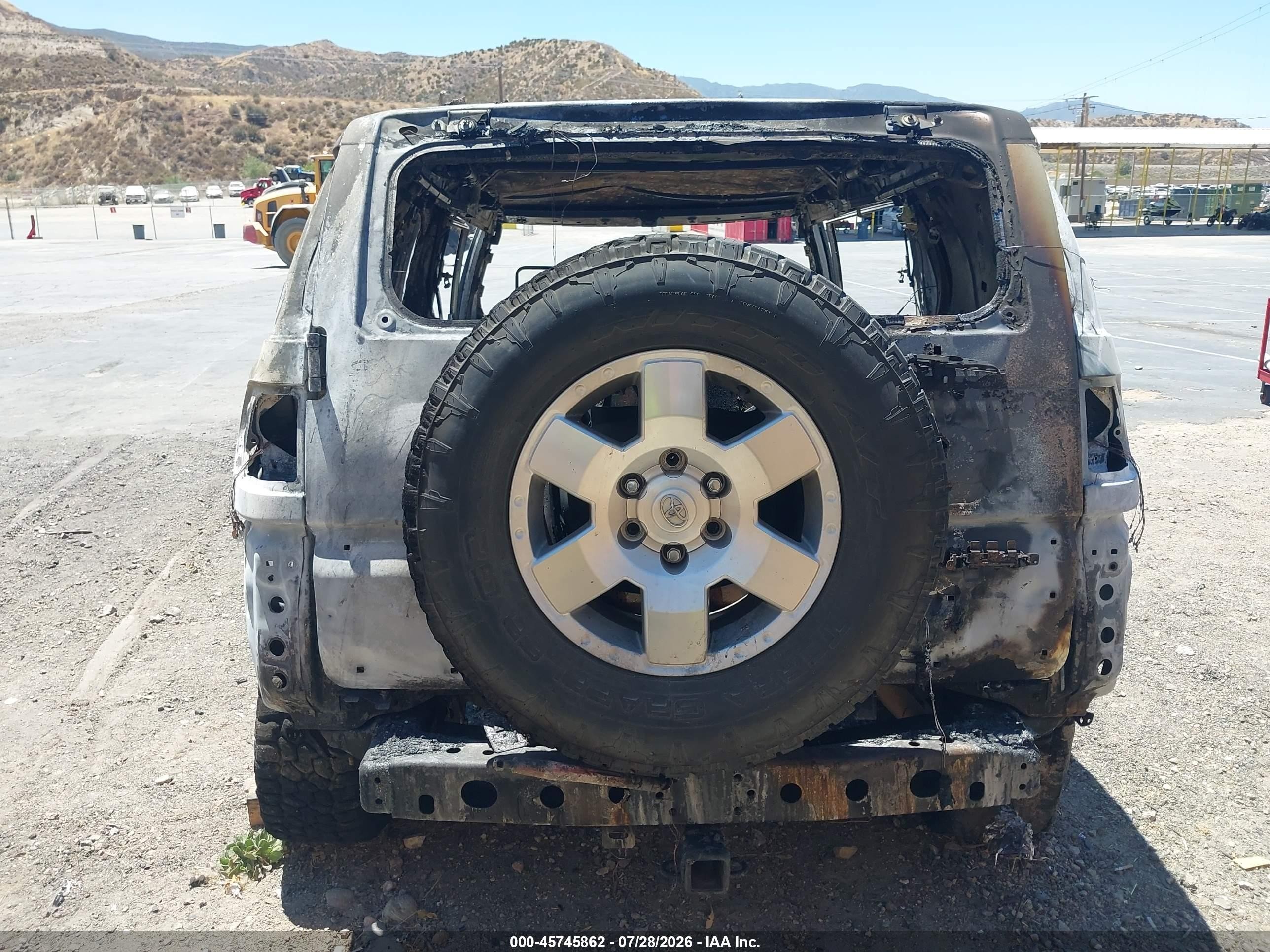 2007 Toyota Fj Cruiser   Black vin: JTEBU11F770101077