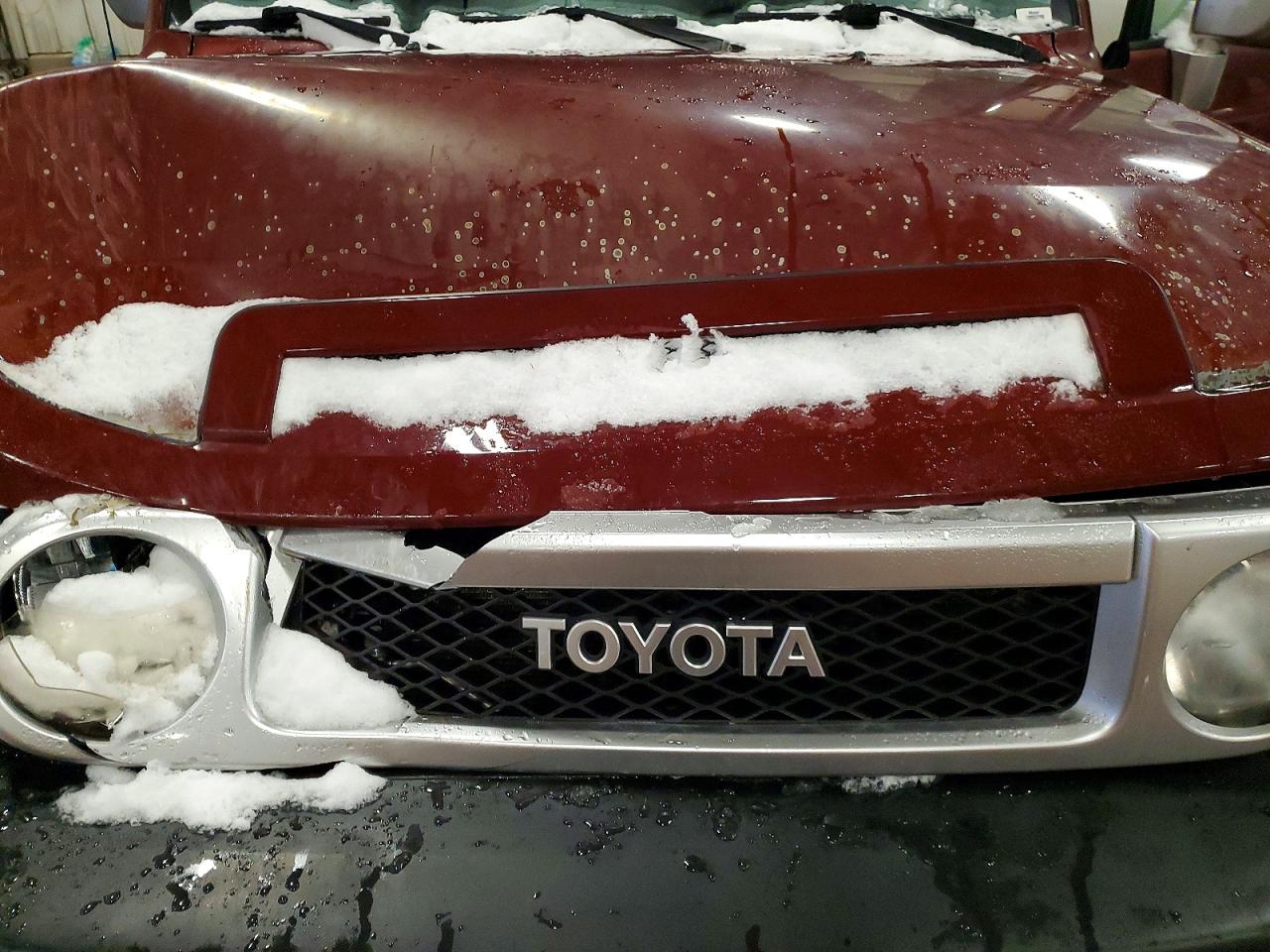 2008 Toyota Fj Cruiser Burgundy vin: JTEBU11F78K009165