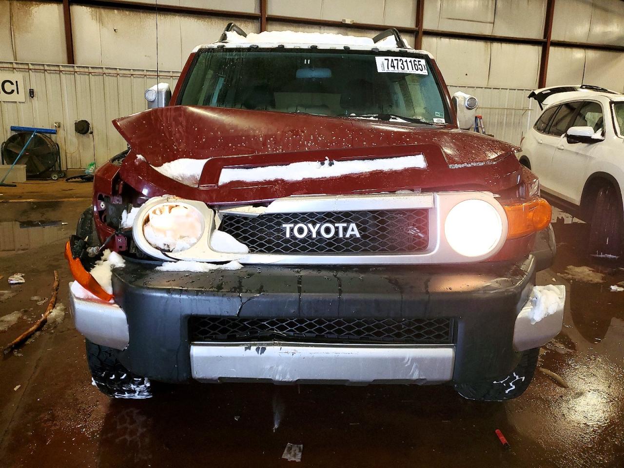 2008 Toyota Fj Cruiser Burgundy vin: JTEBU11F78K009165