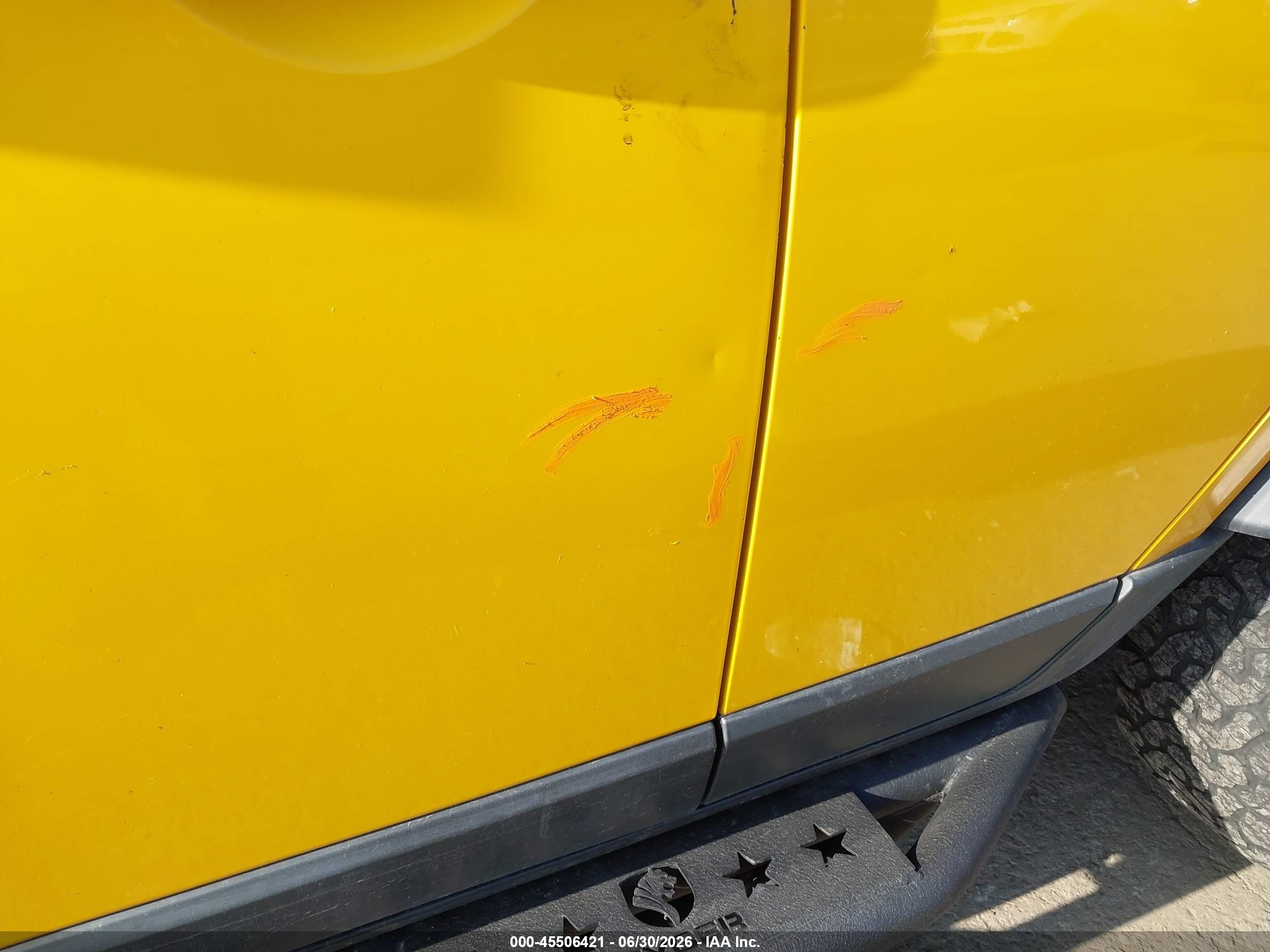 2007 Toyota Fj Cruiser   Yellow vin: JTEBU11F870004146