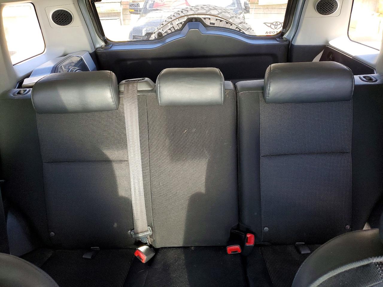 2007 Toyota Fj Cruiser Base Gray vin: JTEBU11F870018015