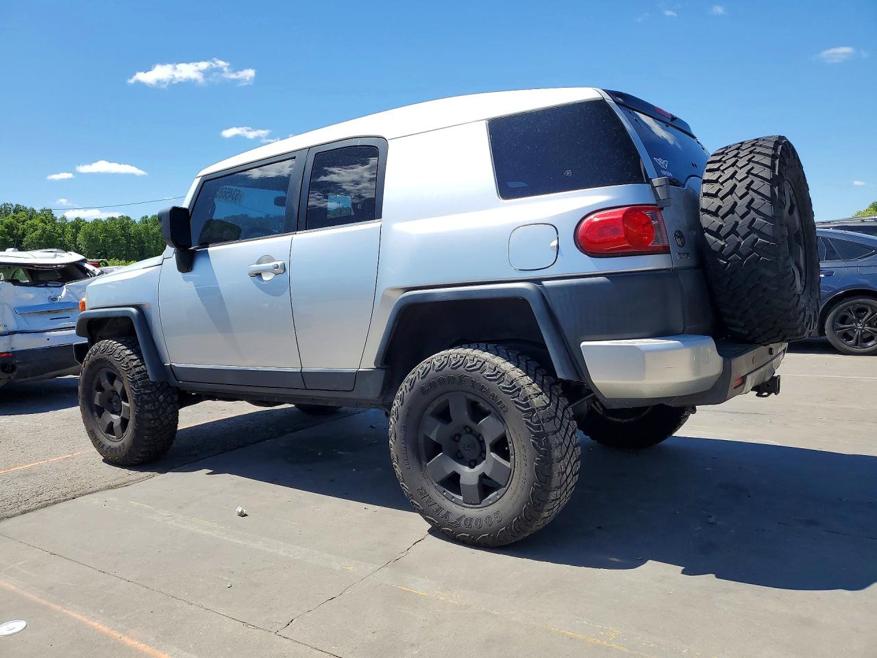 2007 Toyota Fj Cruiser Base Gray vin: JTEBU11F870018015