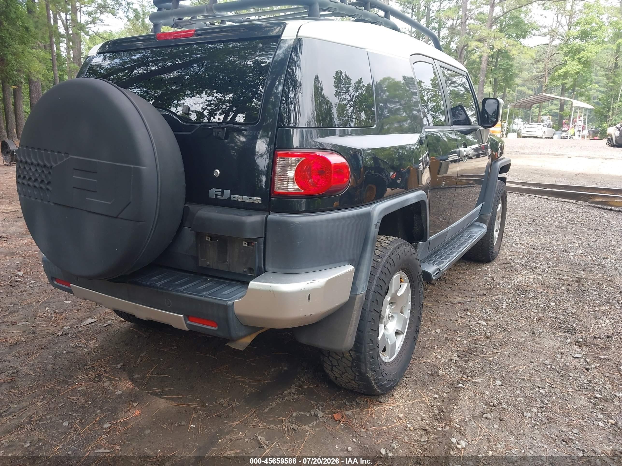 2007 Toyota Fj Cruiser   Black vin: JTEBU11F870043786
