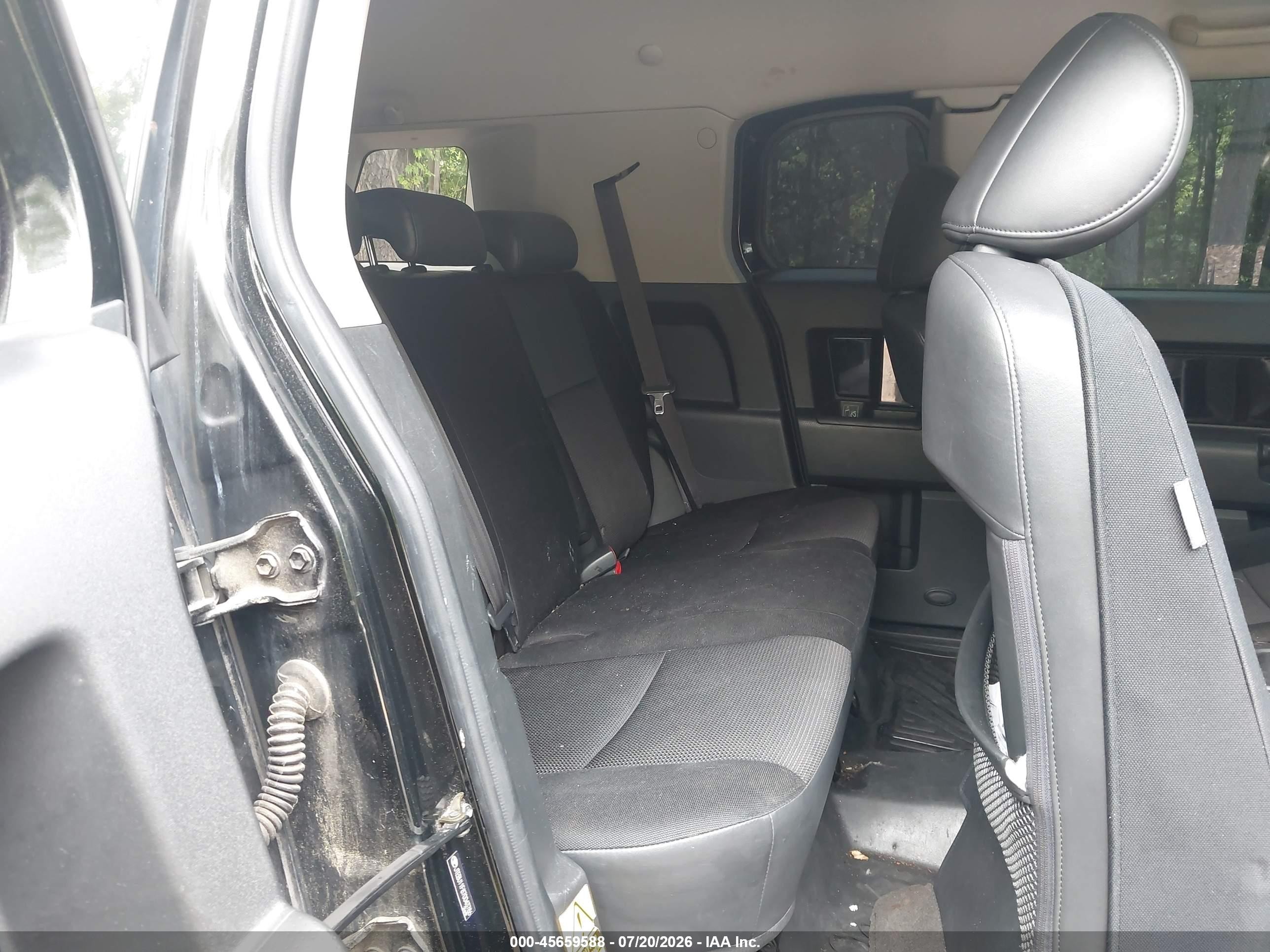 2007 Toyota Fj Cruiser   Black vin: JTEBU11F870043786
